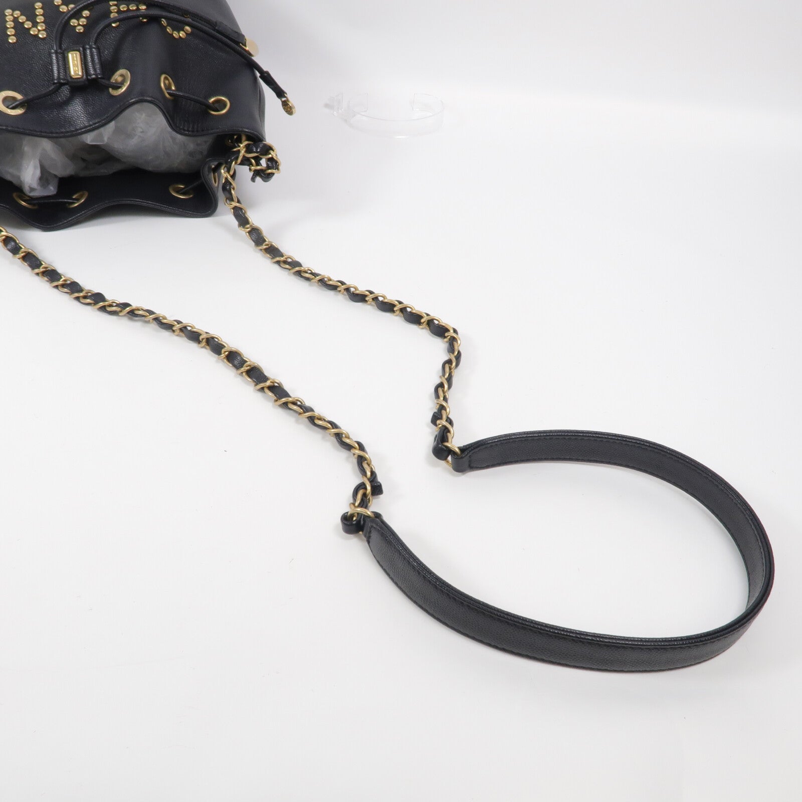CHANEL 牛皮皮革Drawstring Bucket鏈帶肩背袋