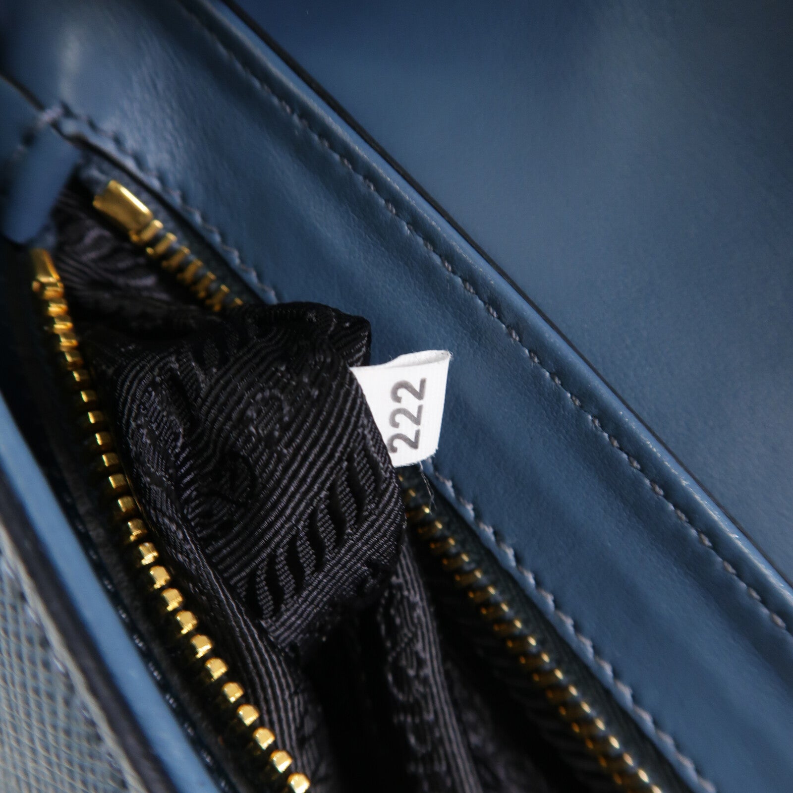 PRADA 牛皮皮革Shoulder Bag肩背袋