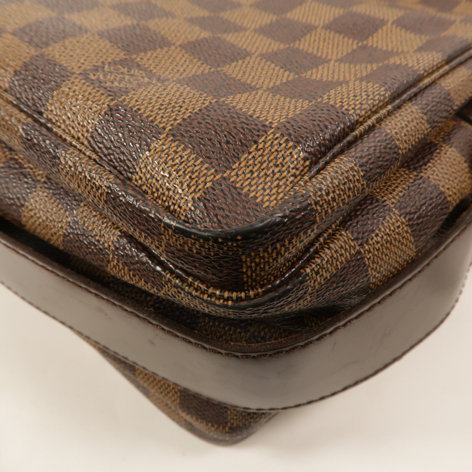 LOUIS VUITTON Damier Naviglio肩背袋