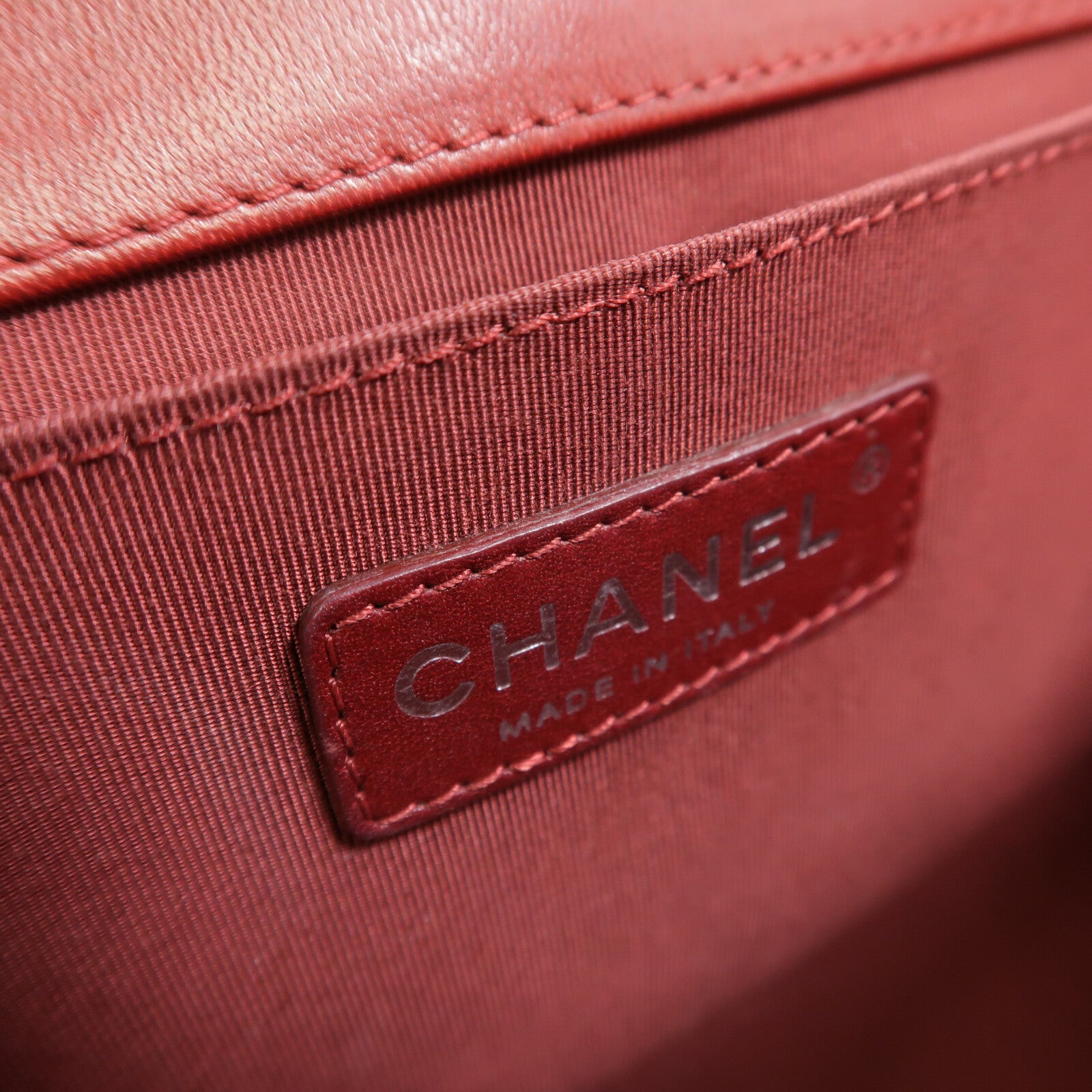 CHANEL 羊皮皮革Boy 25鏈帶肩背袋