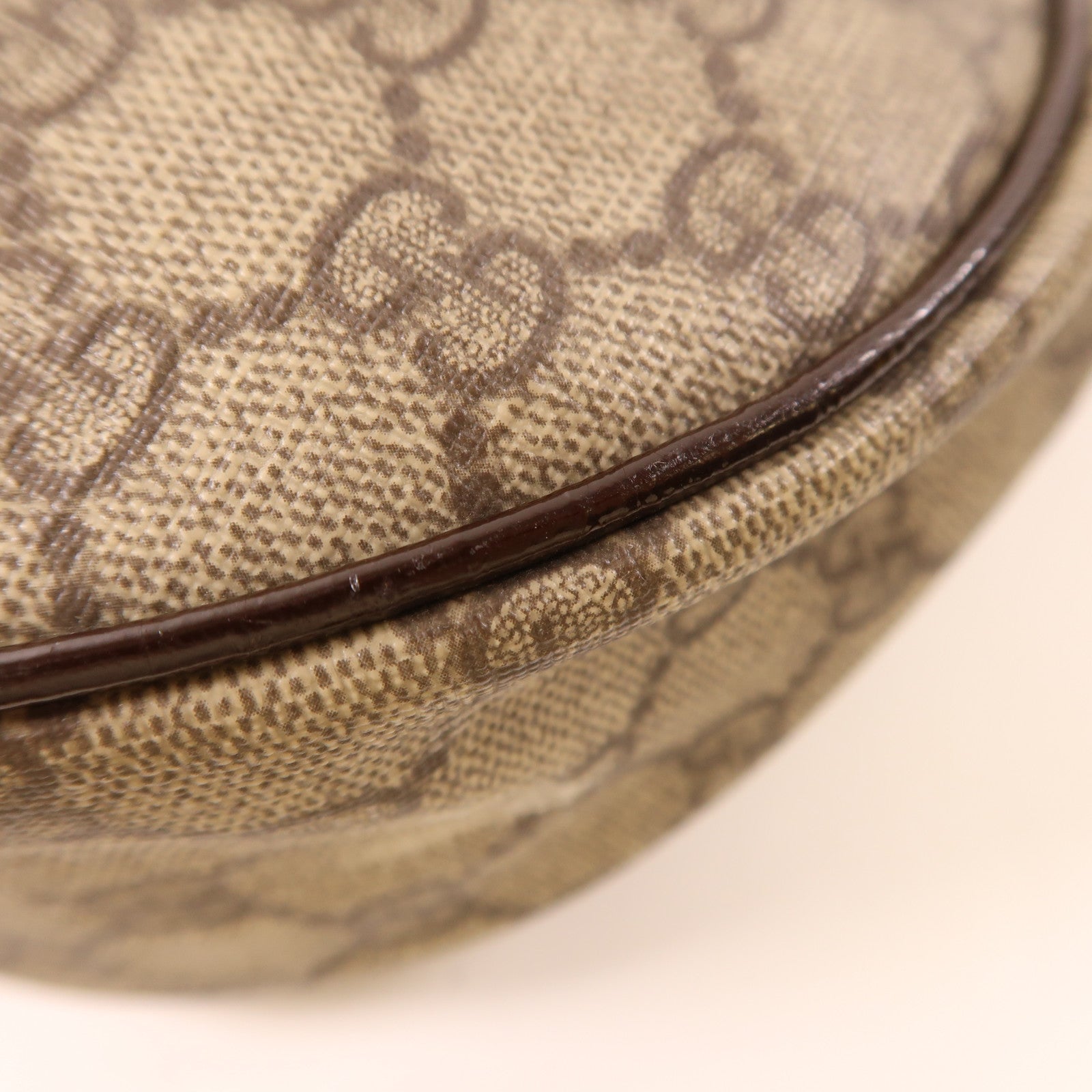 GUCCI 塗層帆布Shoulder Bag金扣肩背袋棕色