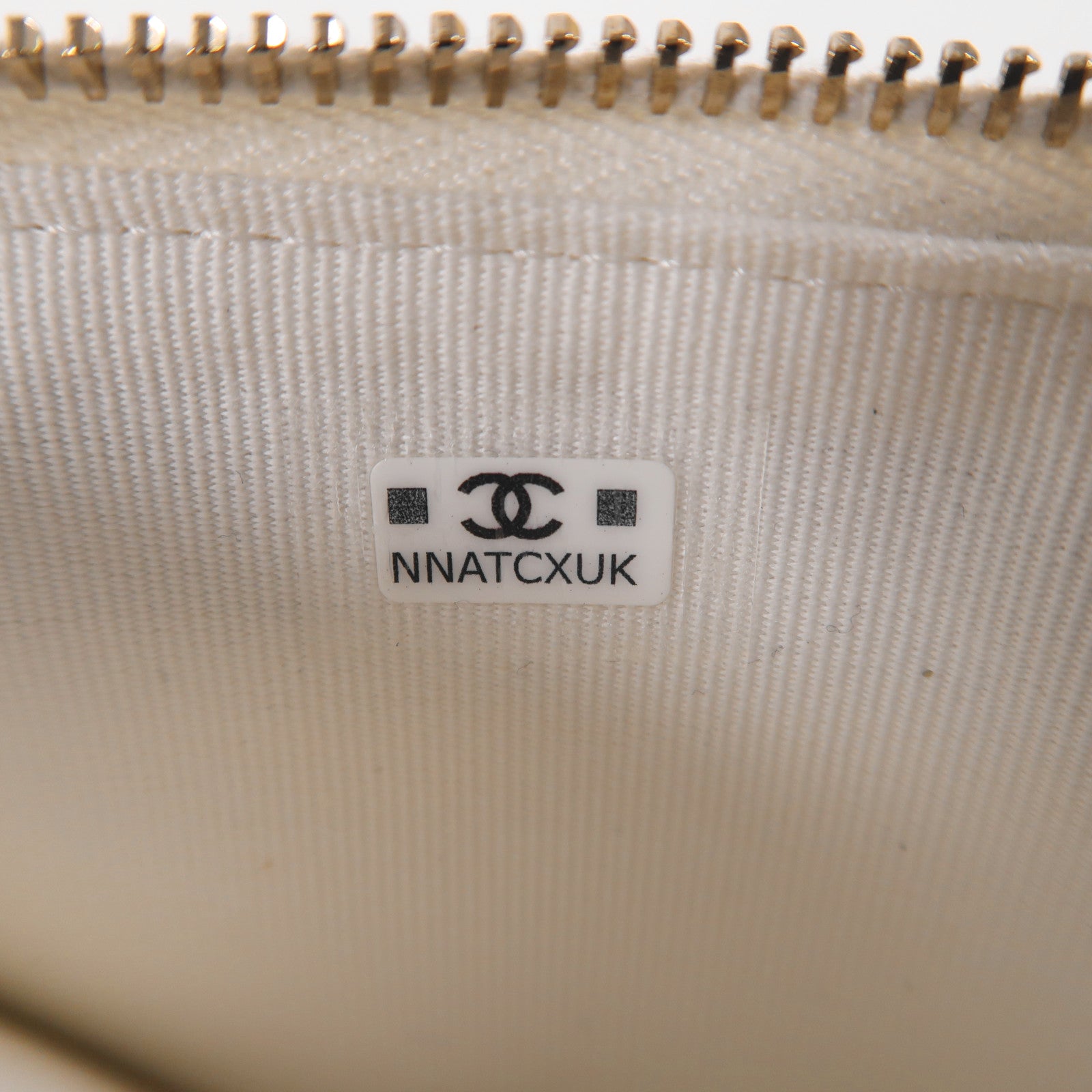 CHANEL CC GHW Card Case Calfskin Leather White