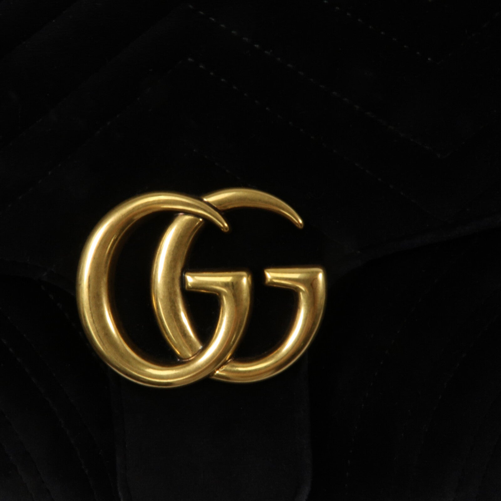 GUCCI 天鵝絨GG Marmont Shoulder Bag鏈帶肩背袋