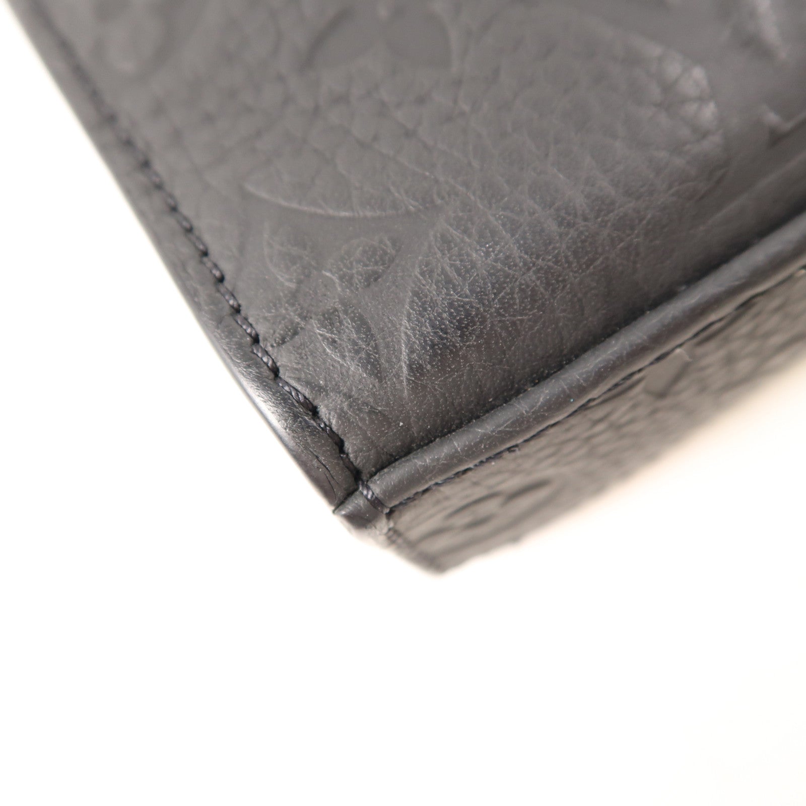 LOUIS VUITTON Taurillon皮革Sac Plat Cross手挽肩背兩用袋黑色