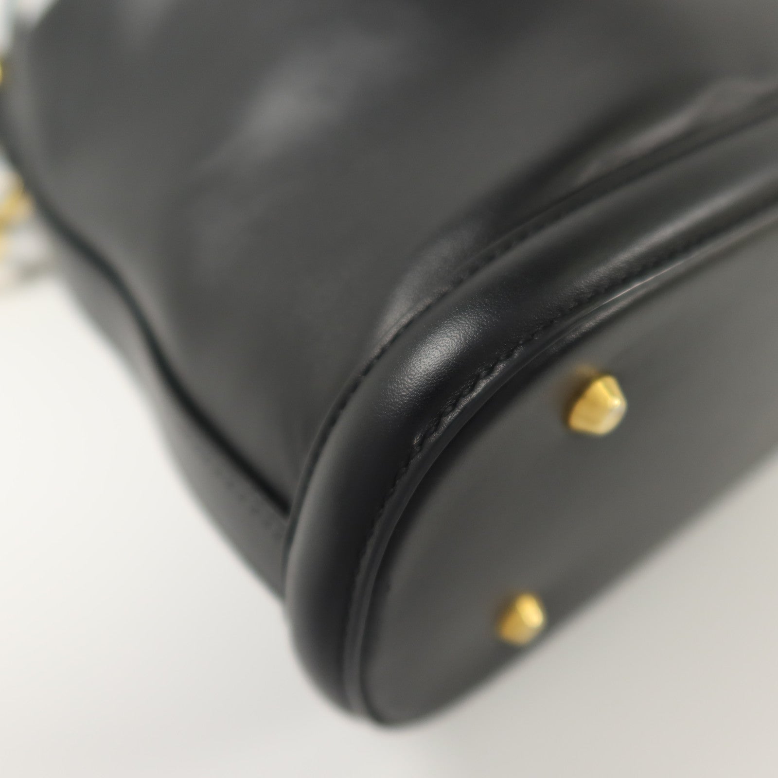 Dior 牛皮皮革Medium C'est Dior Bucket Bag金扣手挽肩背兩用袋