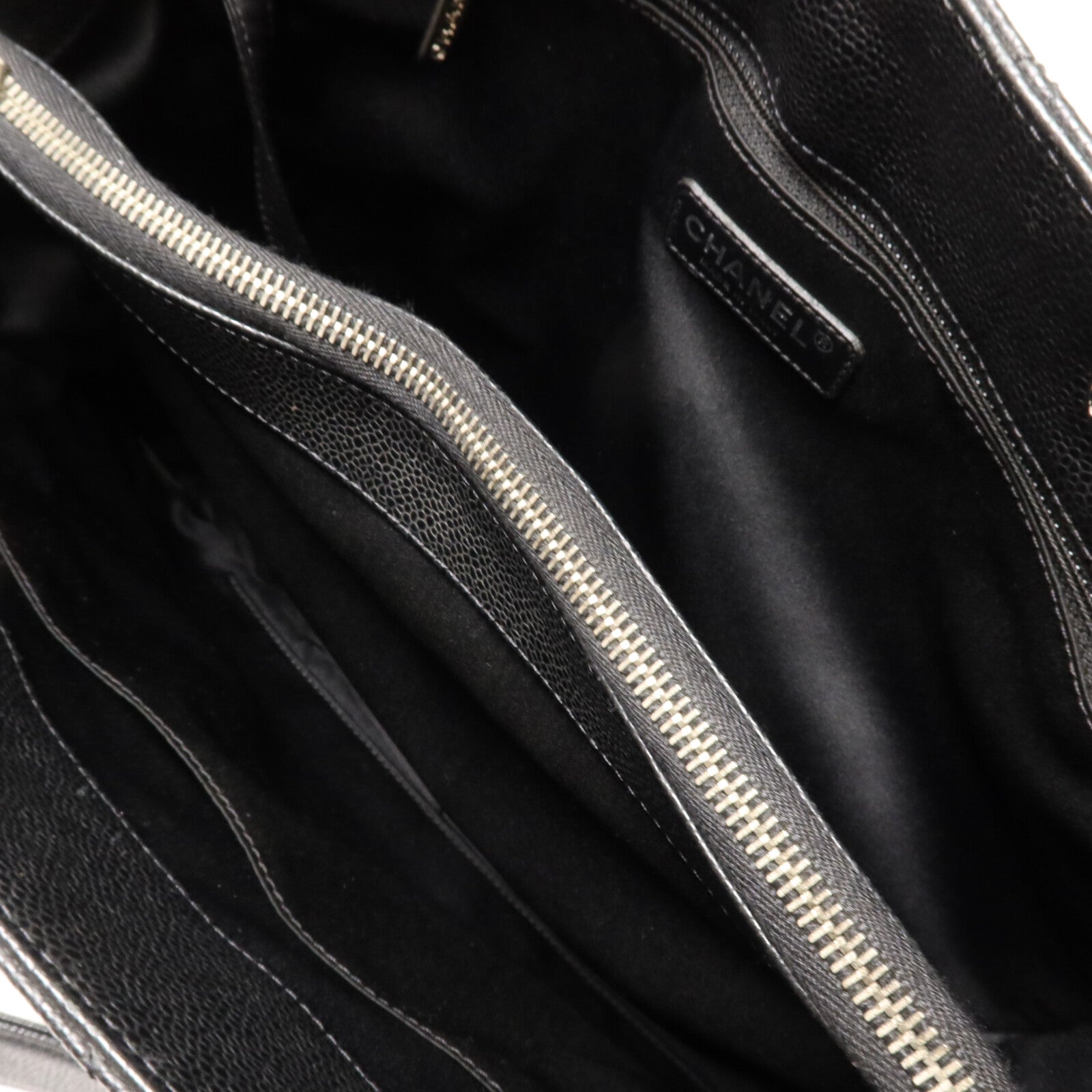 CHANEL 牛皮皮革GST Grand Shopping Tote Bag鏈帶肩背袋