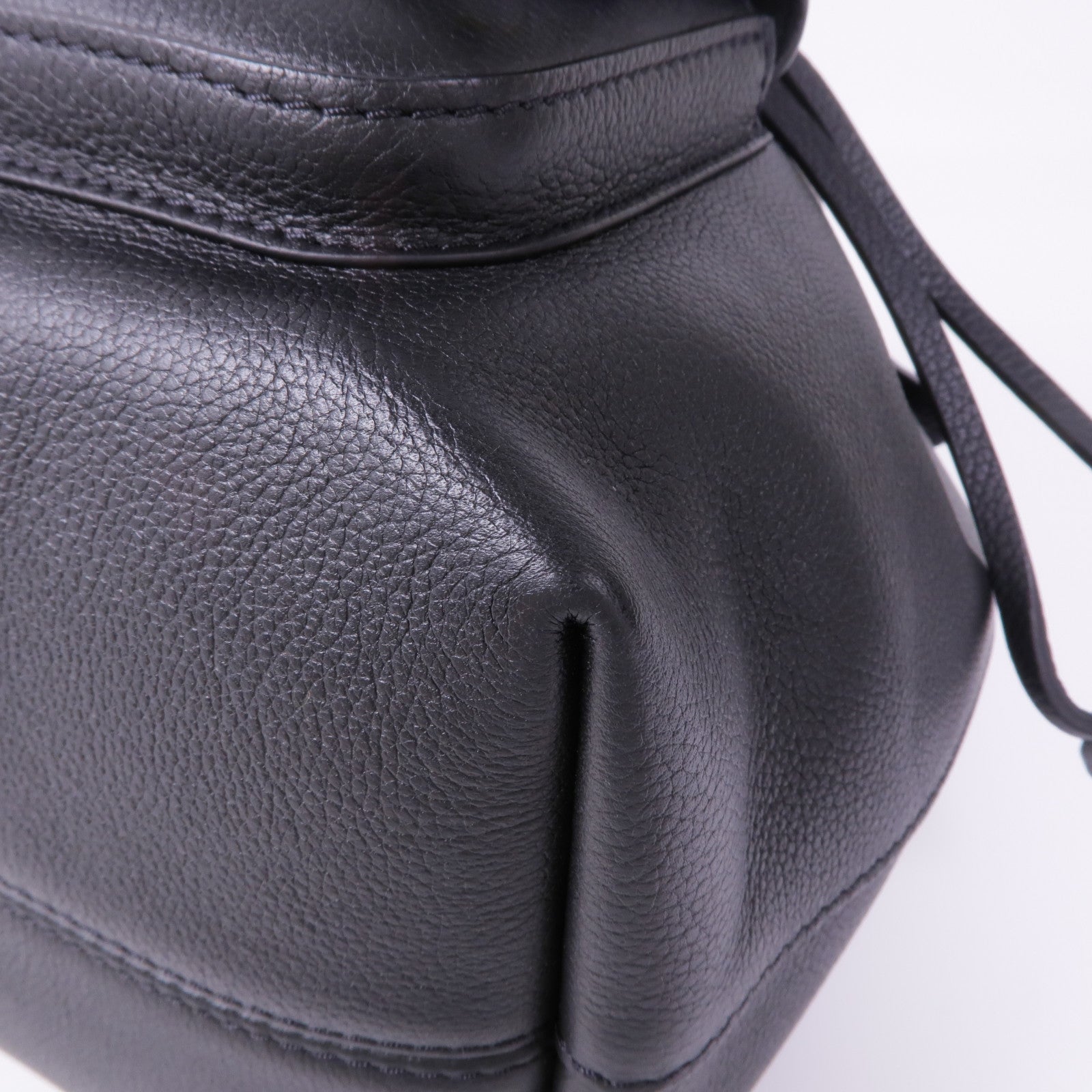 LOUIS VUITTON 牛皮皮革Lockme Bucket金扣手挽肩背兩用袋