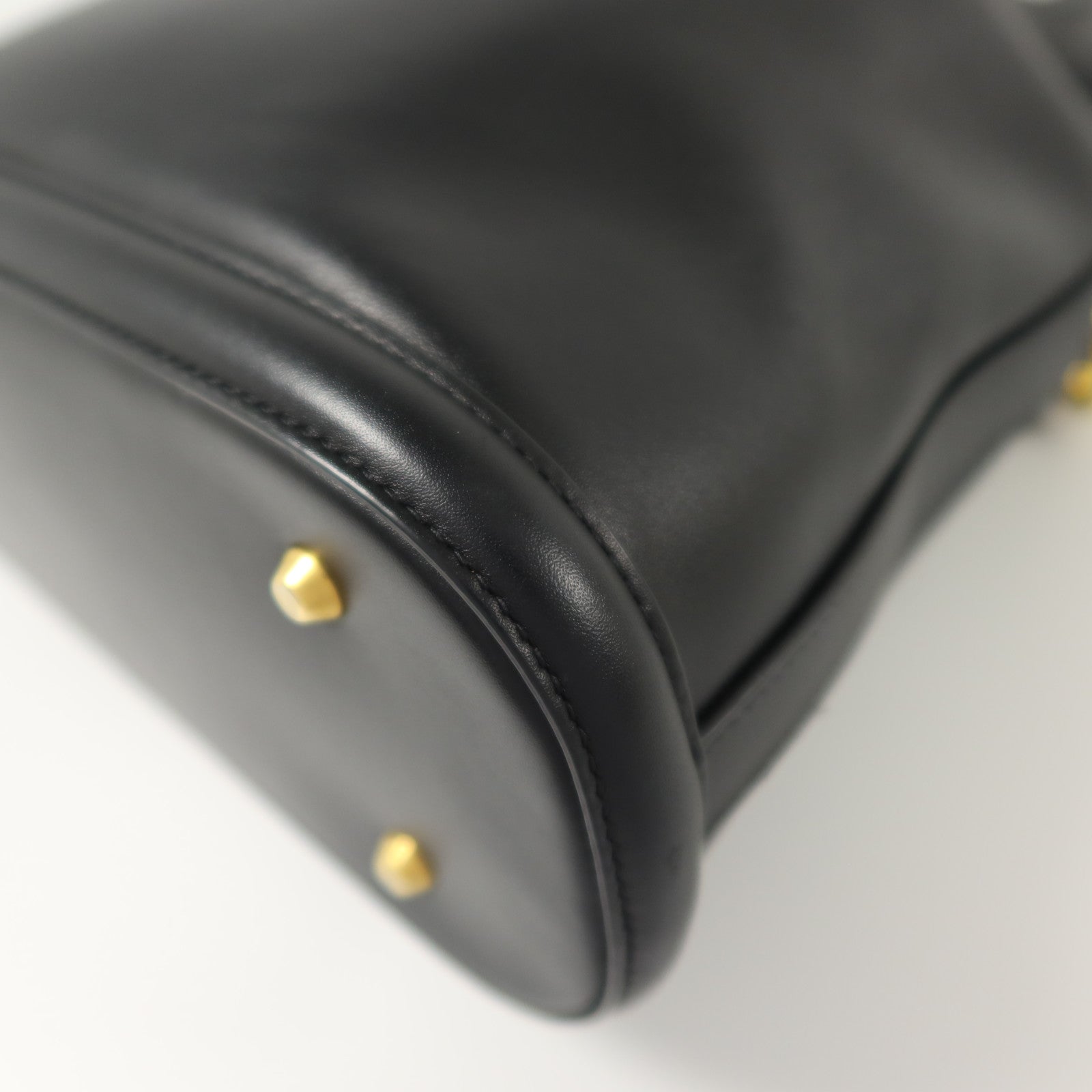 Dior 牛皮皮革Medium C'est Dior Bucket Bag金扣手挽肩背兩用袋