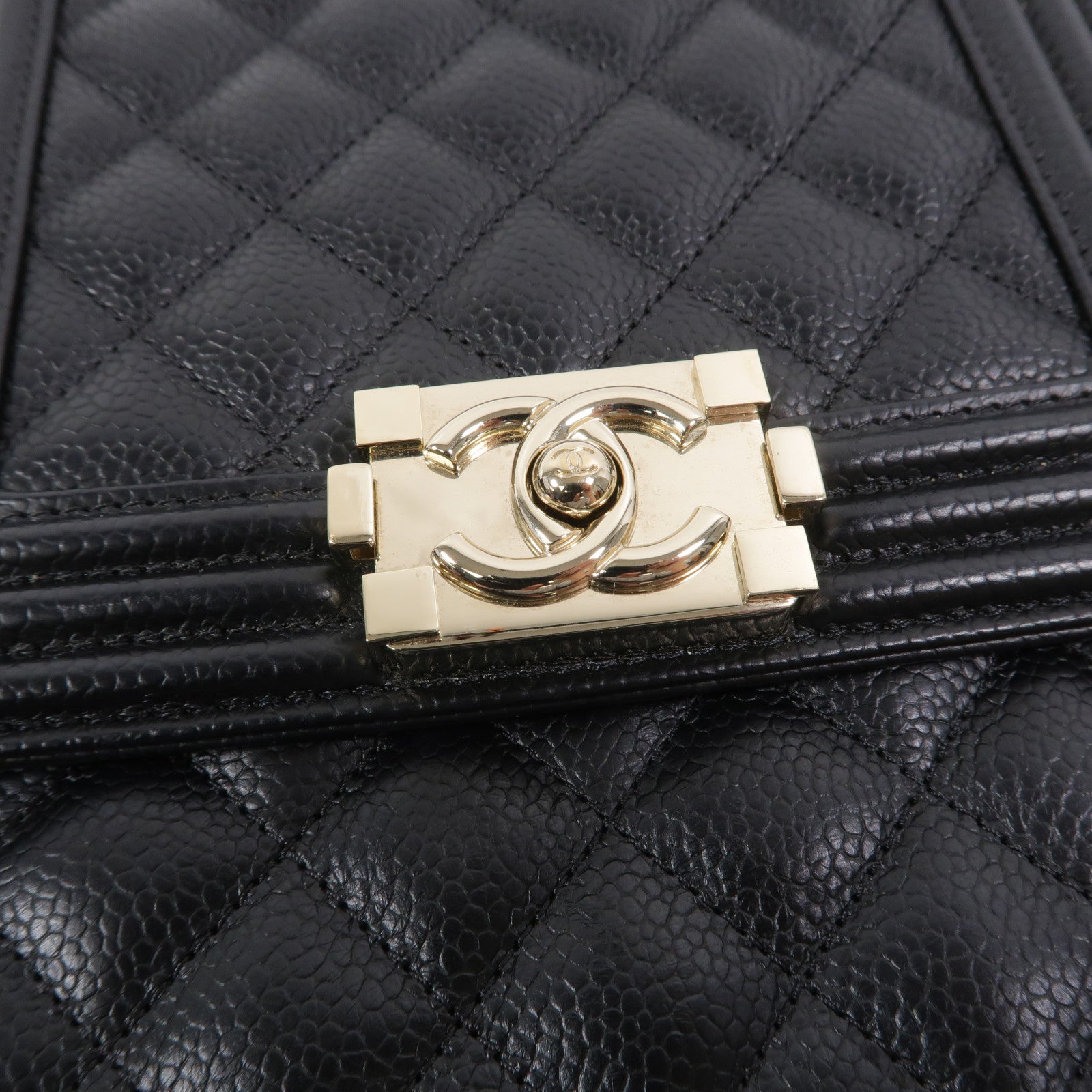 CHANEL 牛皮皮革North South Boy鏈帶肩背袋