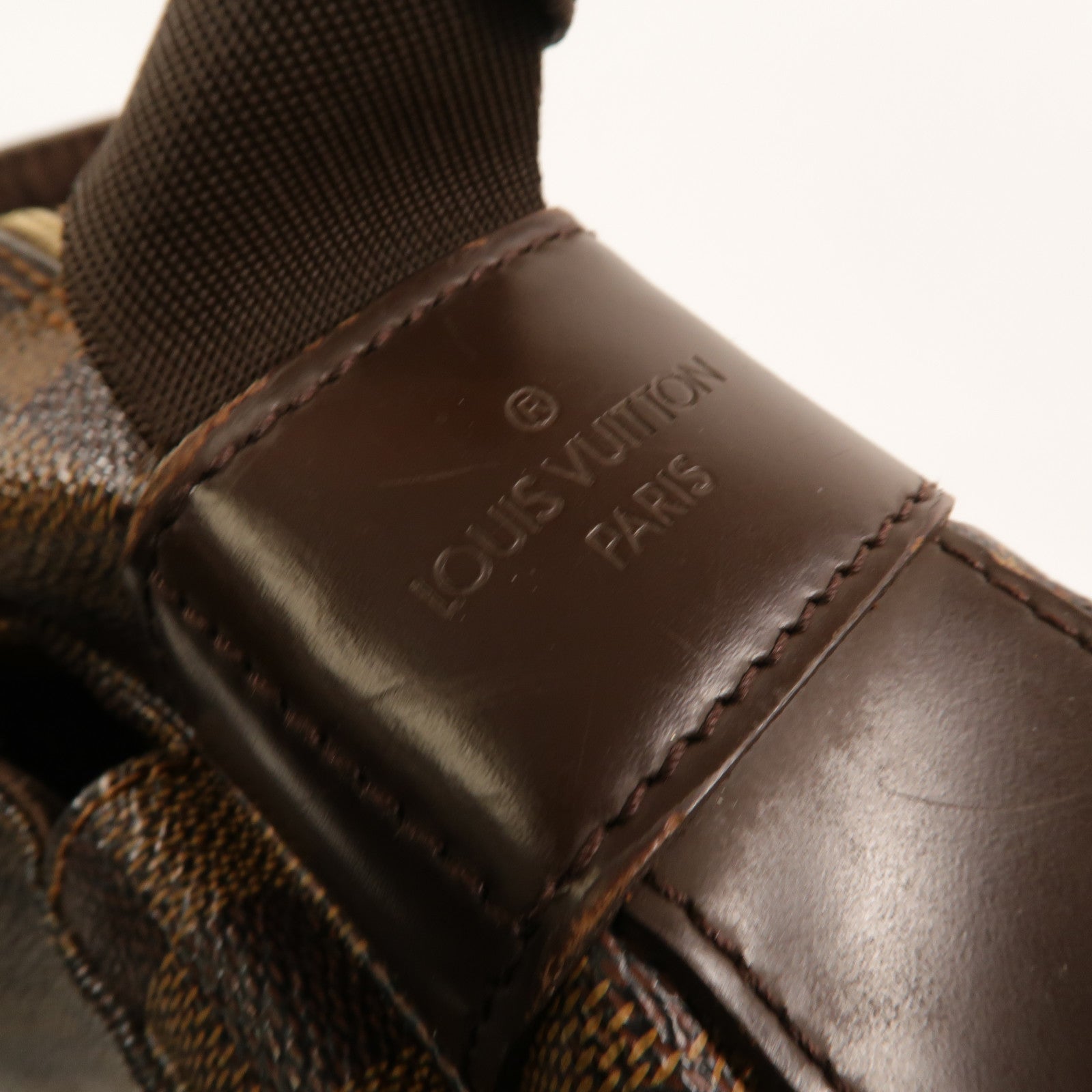 LOUIS VUITTON Damier Naviglio肩背袋