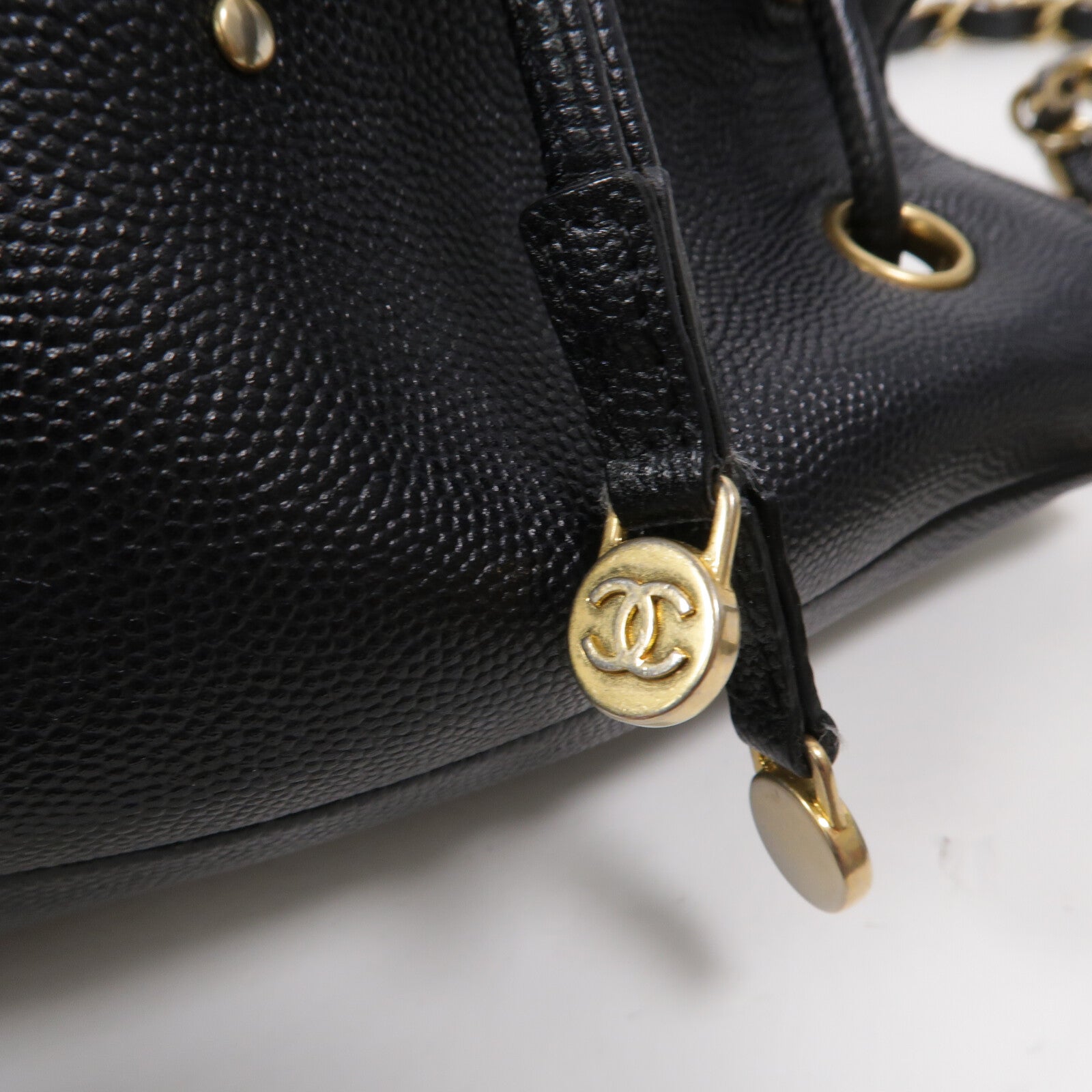 CHANEL 牛皮皮革Drawstring Bucket鏈帶肩背袋