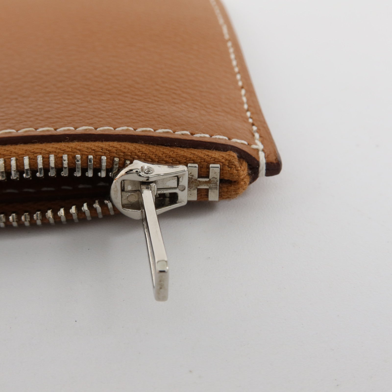 HERMES Evercolor皮革Roulis Slim銀扣錢包Gold