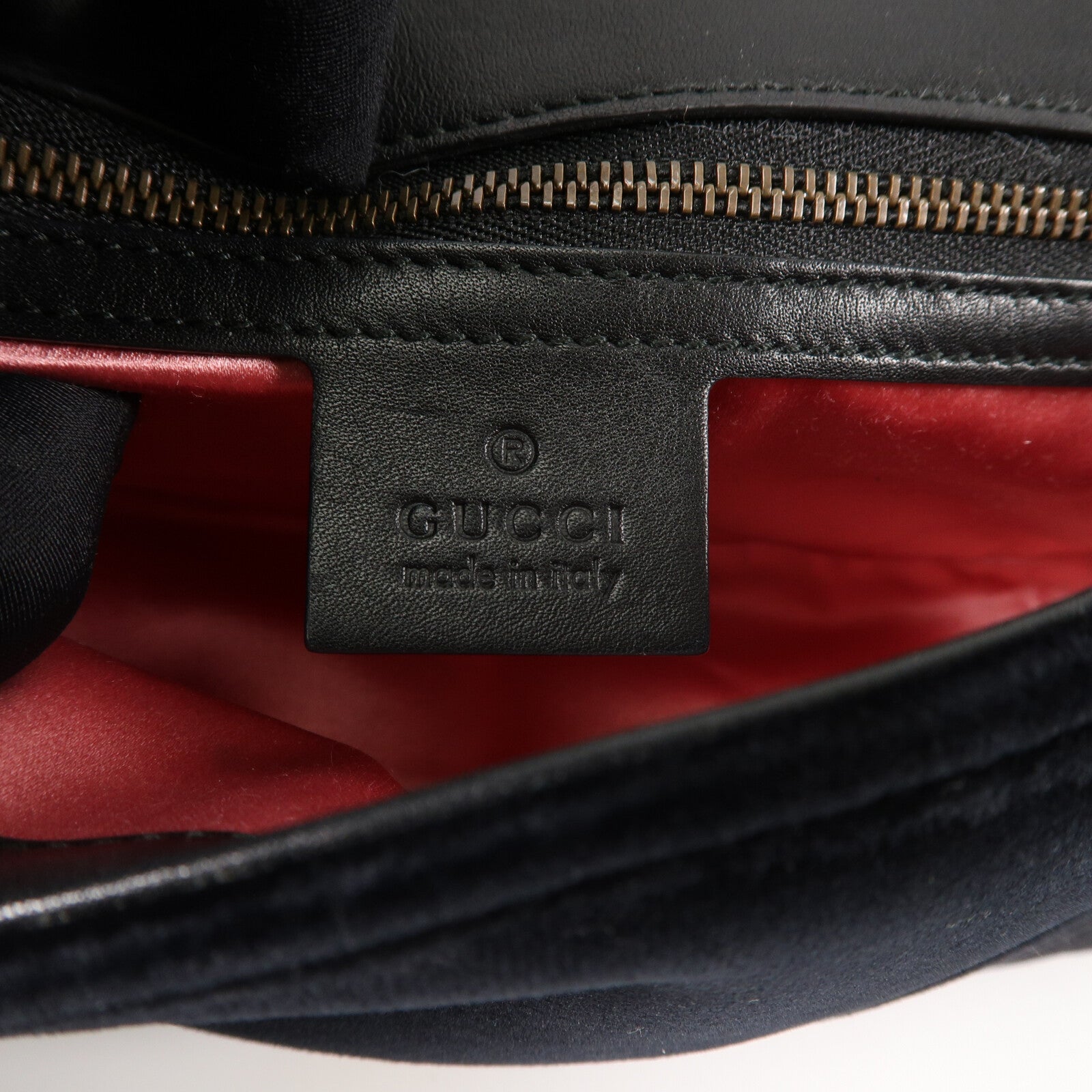 GUCCI 天鵝絨GG Marmont Shoulder Bag鏈帶肩背袋