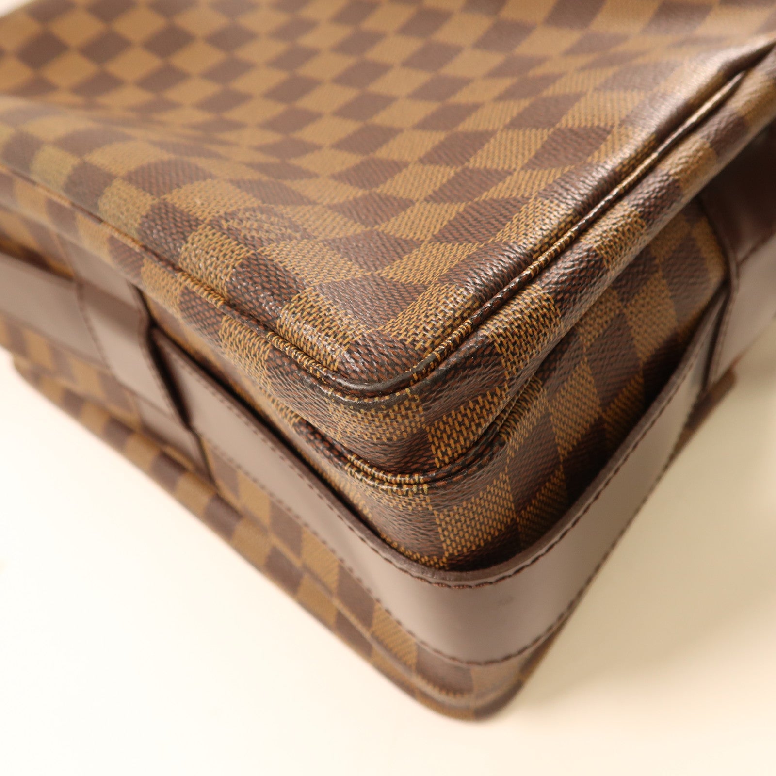 LOUIS VUITTON Damier Naviglio金扣肩背袋啡色
