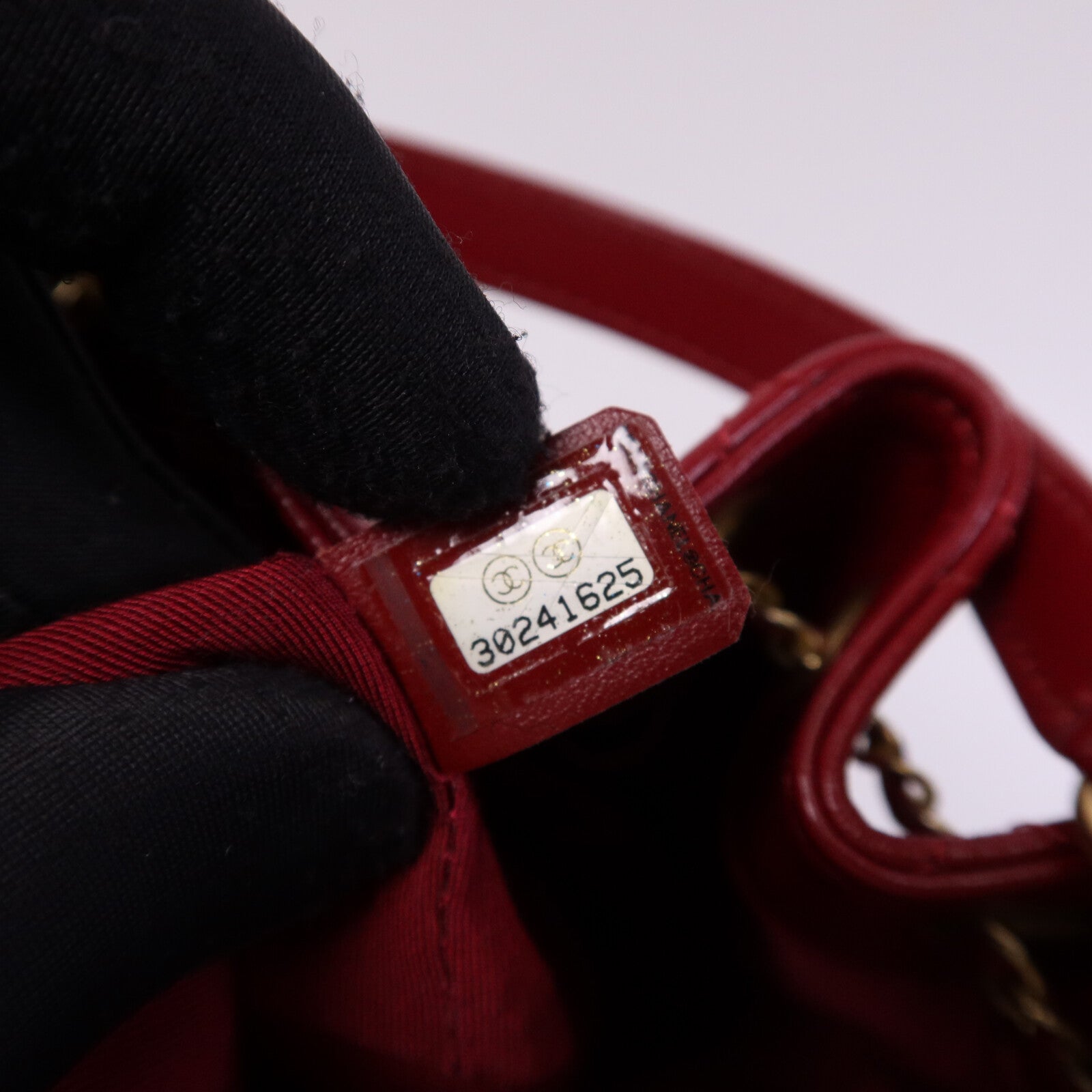 CHANEL 牛皮皮革Bucket Bag金扣鏈帶手挽肩背兩用袋