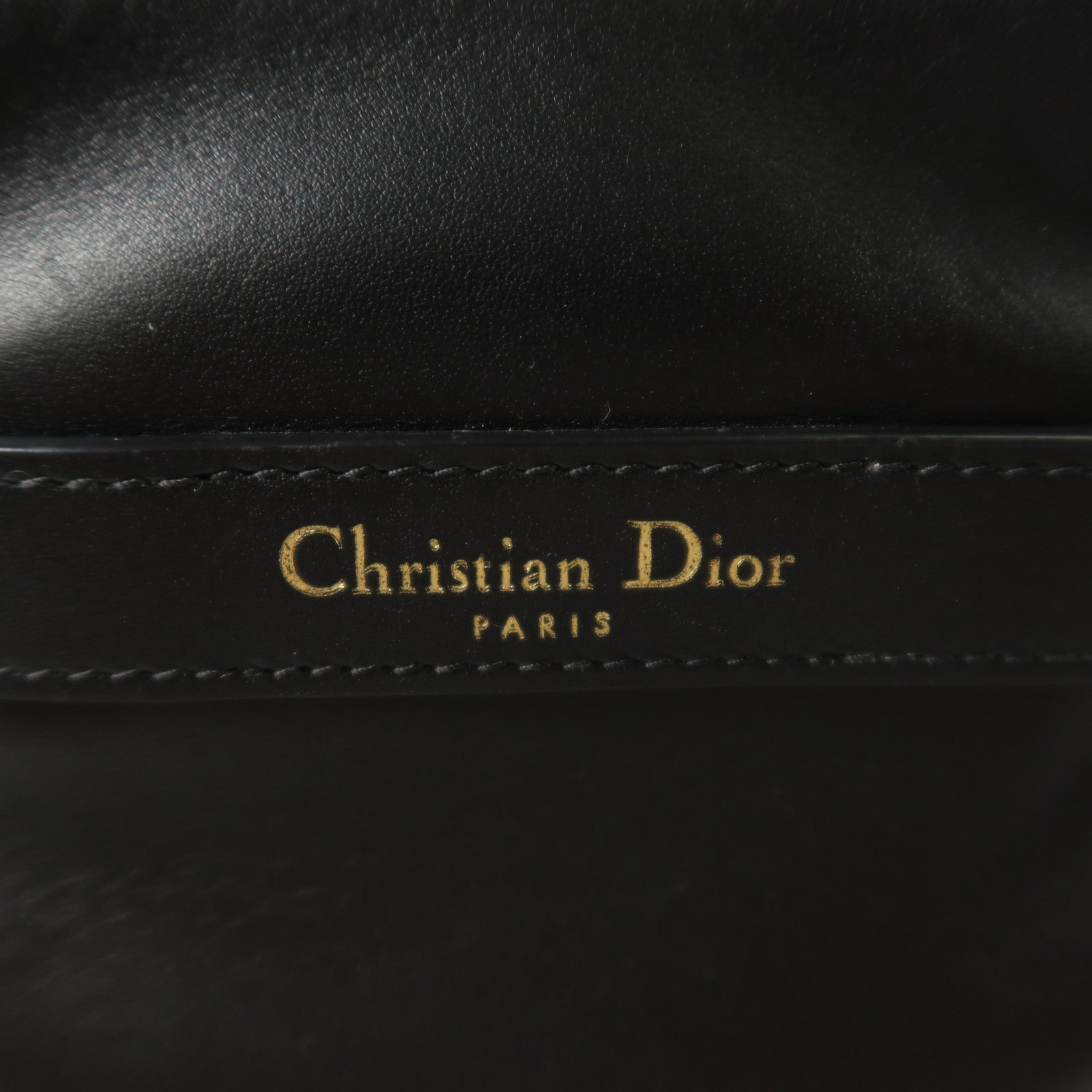 Dior 牛皮皮革Medium C'est Dior Bucket Bag金扣手挽肩背兩用袋