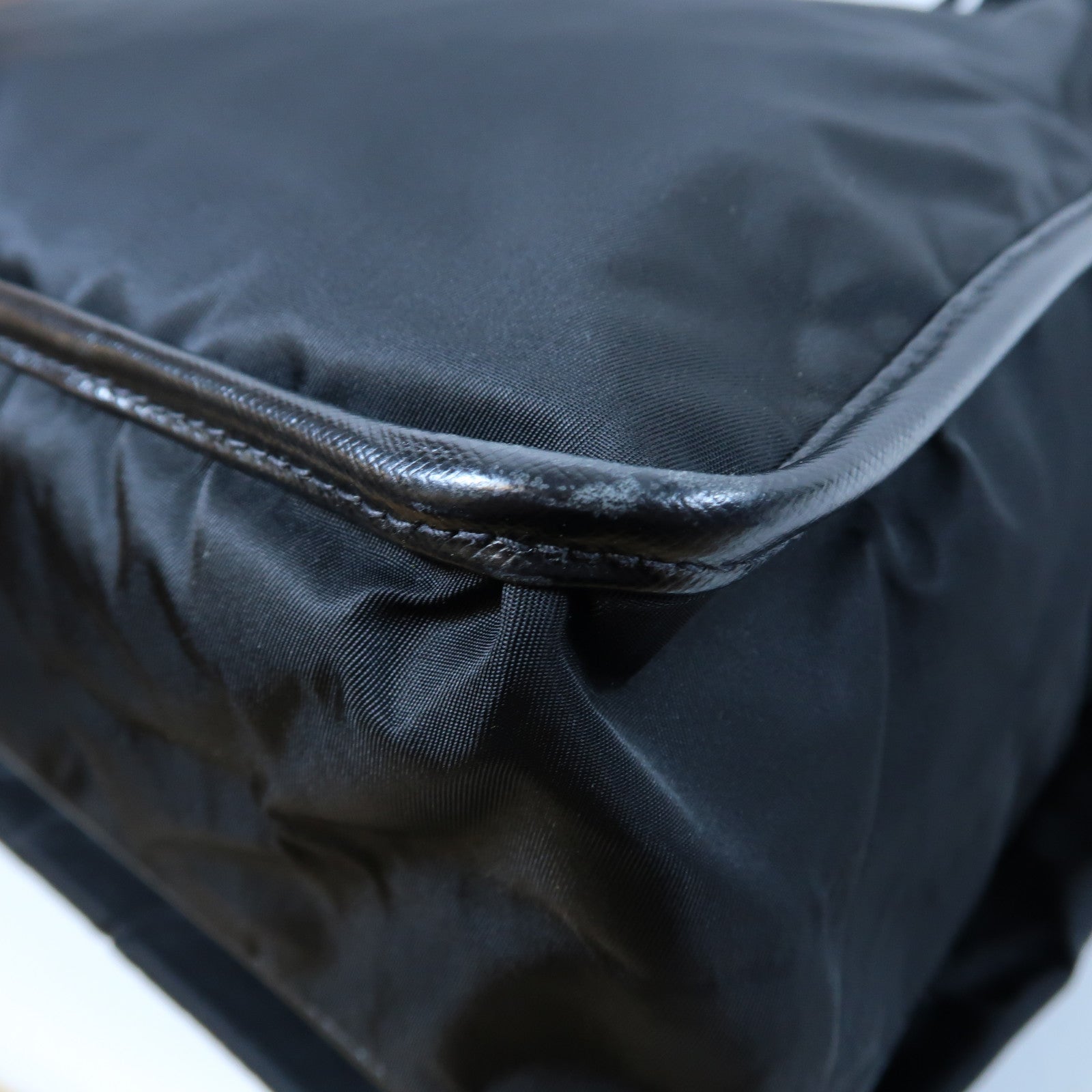 PRADA 尼龍Shoulder Bag銀扣肩背袋黑色
