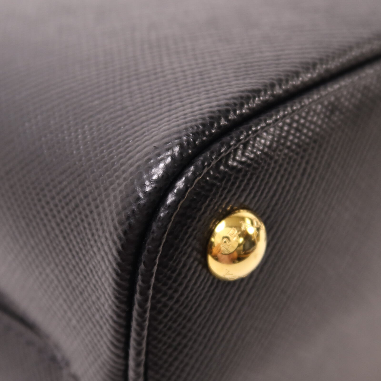 PRADA 牛皮皮革Secchiello In Pelle手挽肩背兩用袋
