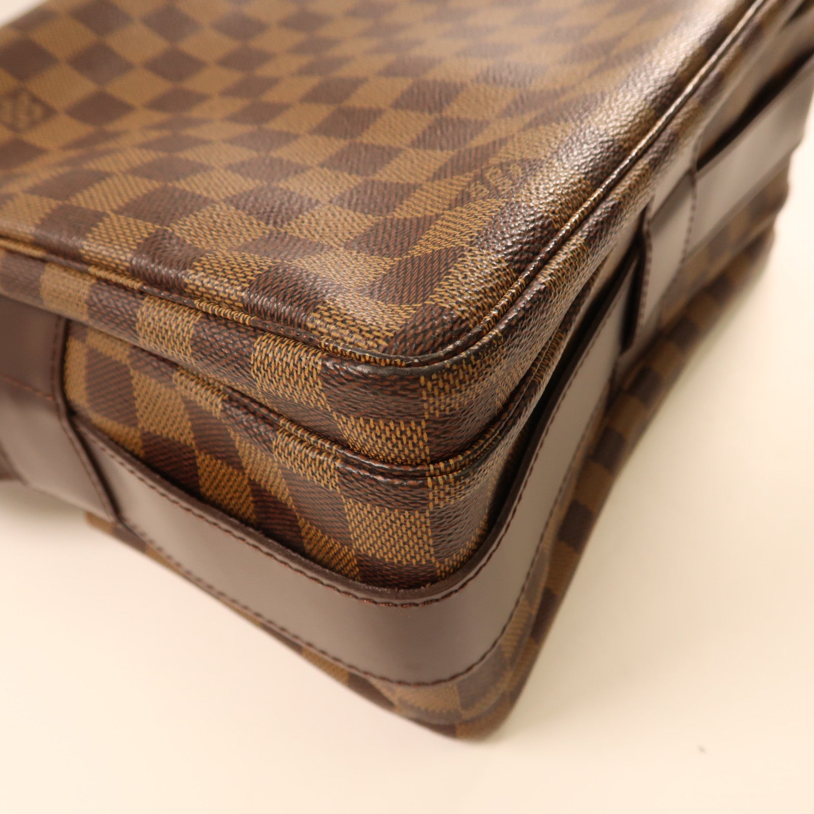 LOUIS VUITTON Damier Naviglio金扣肩背袋啡色