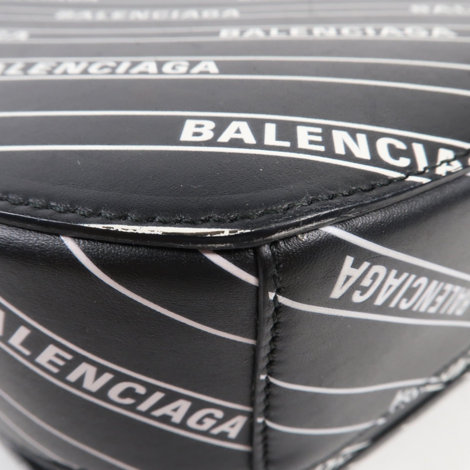 BALENCIAGA 牛皮皮革Shoulder Bag銀扣手挽肩背兩用袋