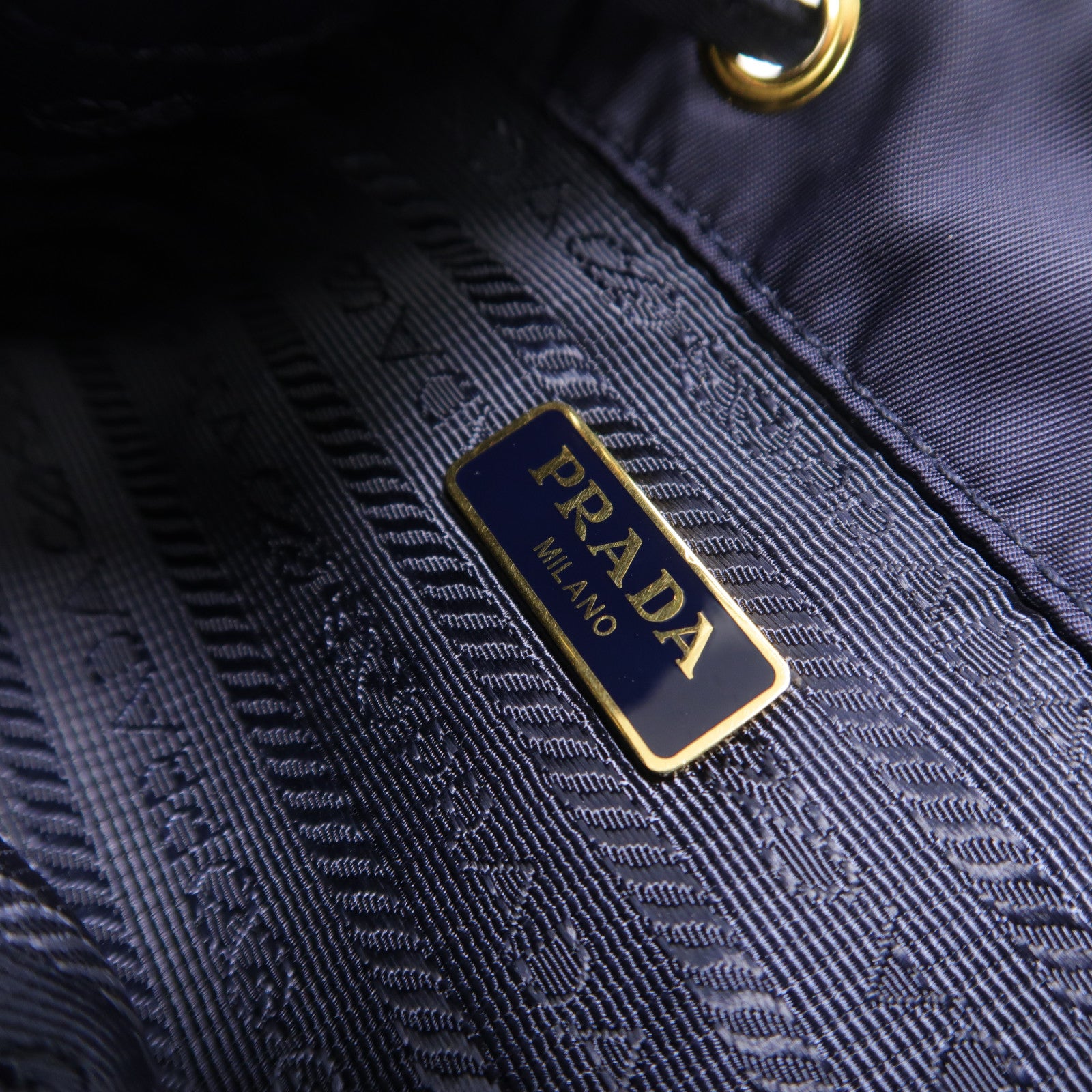 PRADA 尼龍Bucket Bag手挽肩背兩用袋