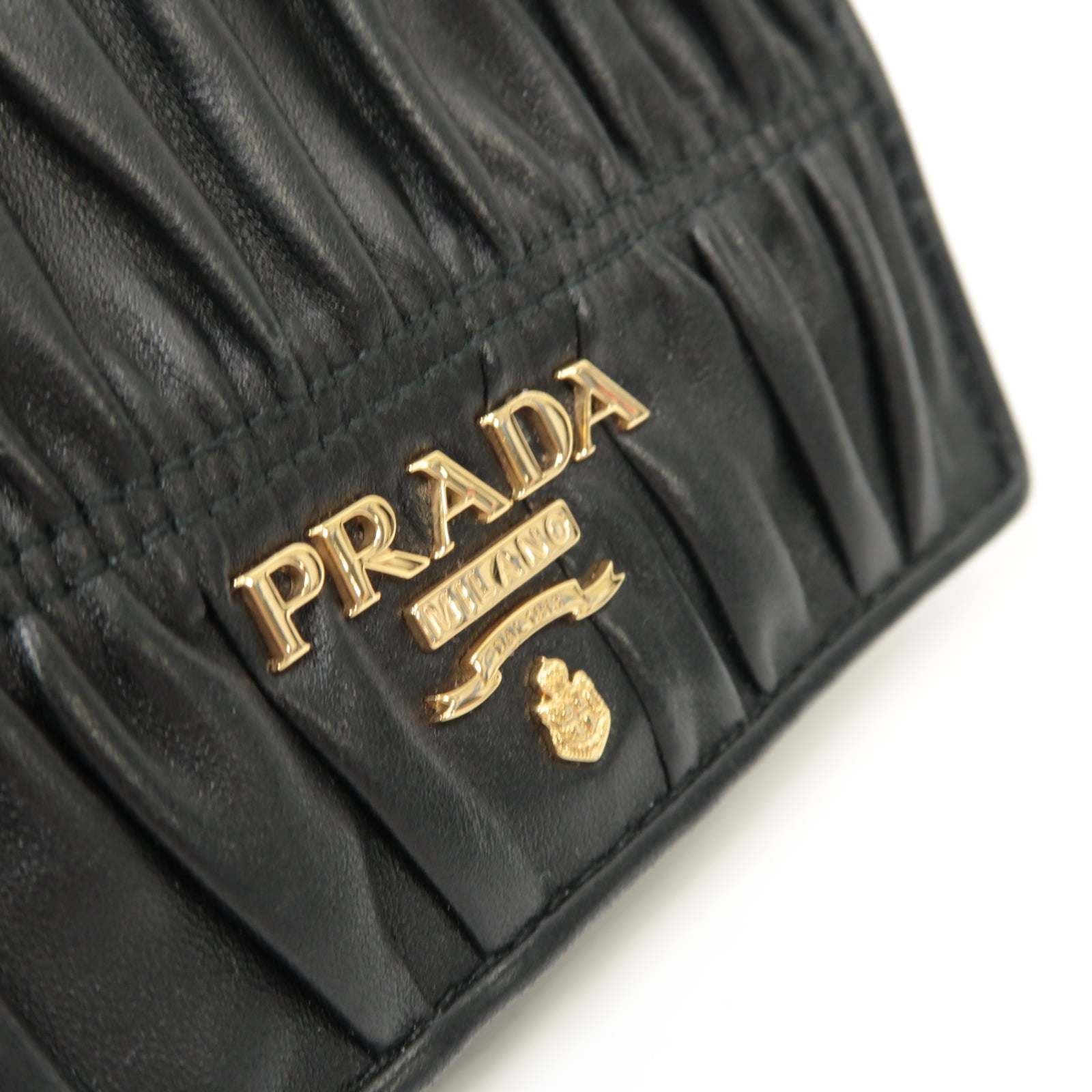 PRADA 羊皮皮革Wallet金扣錢包黑色