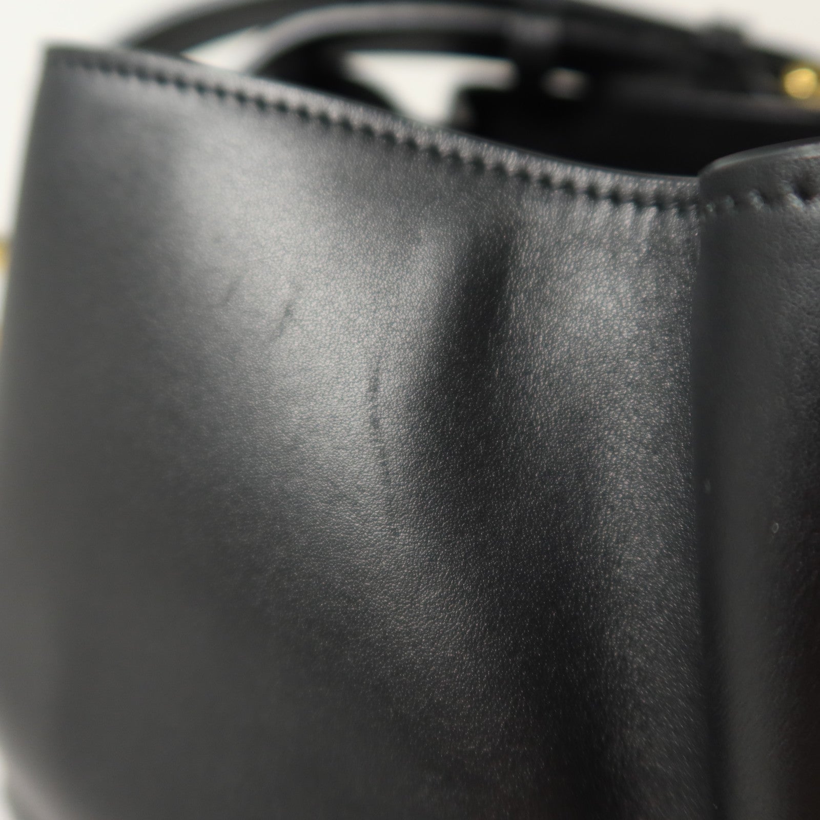 Dior 牛皮皮革Medium C'est Dior Bucket Bag金扣手挽肩背兩用袋