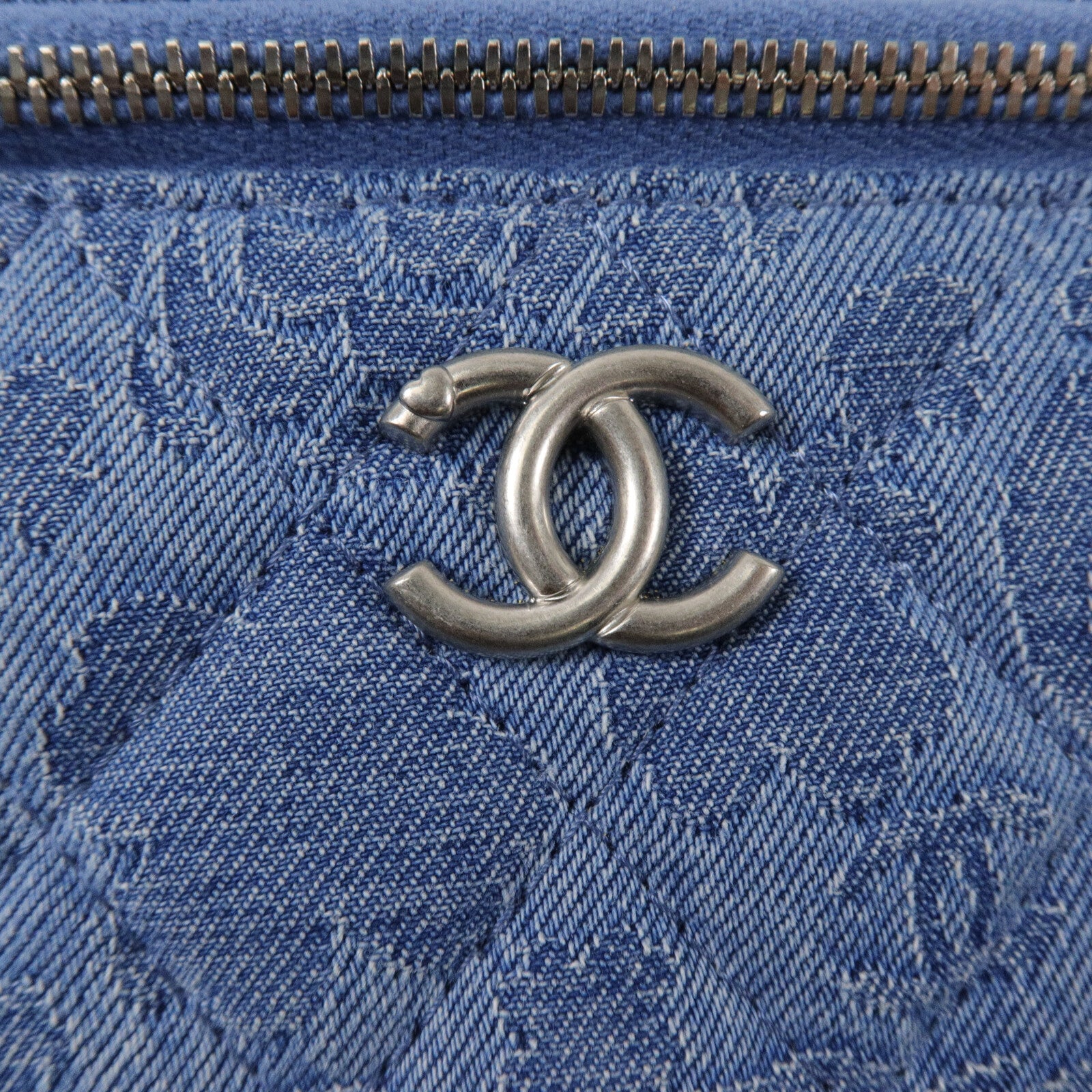 CHANEL 牛仔布Sweetheart Crush Vanity Case鏈帶肩背袋