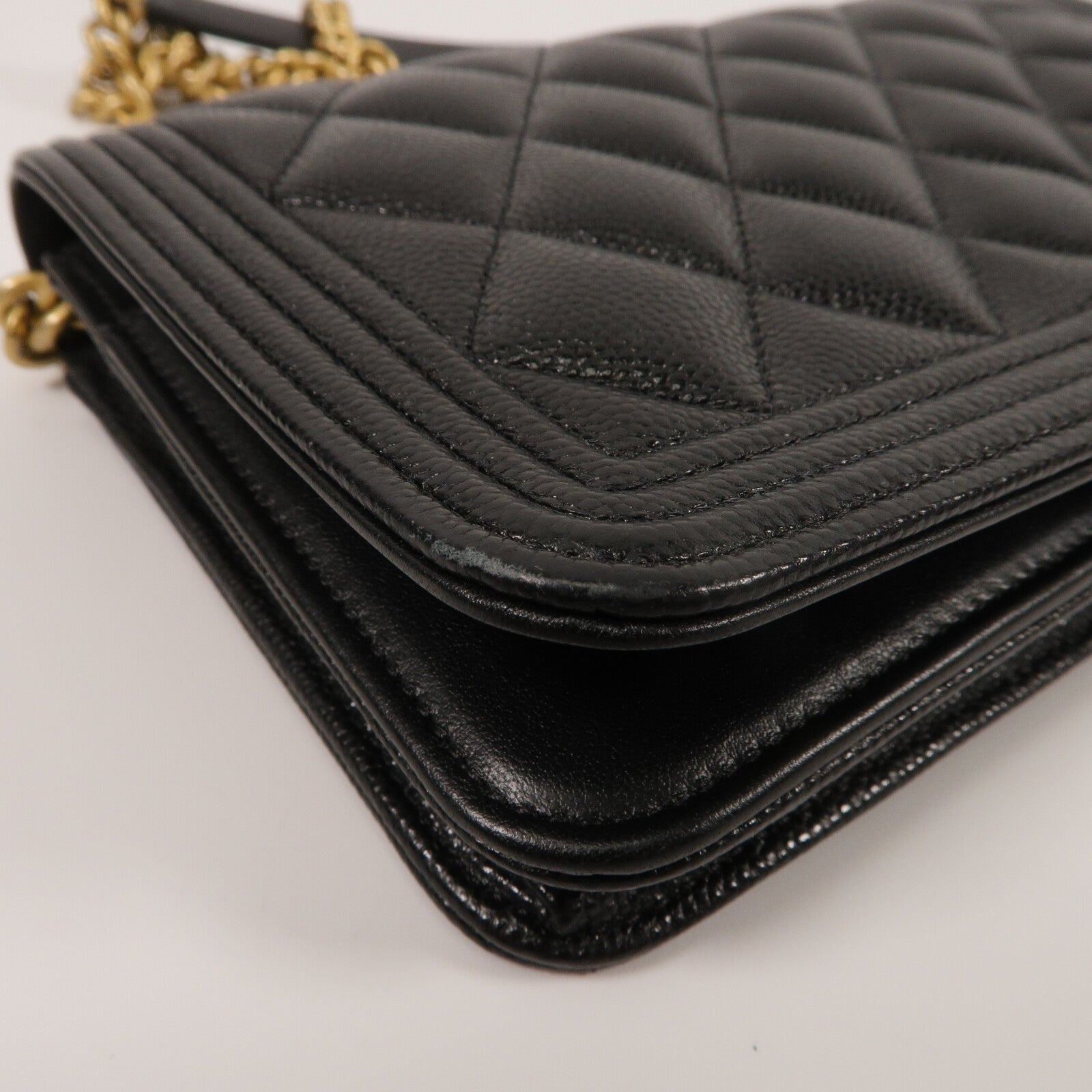 CHANEL 牛皮皮革Boy Wallet On Chain鏈帶肩背袋