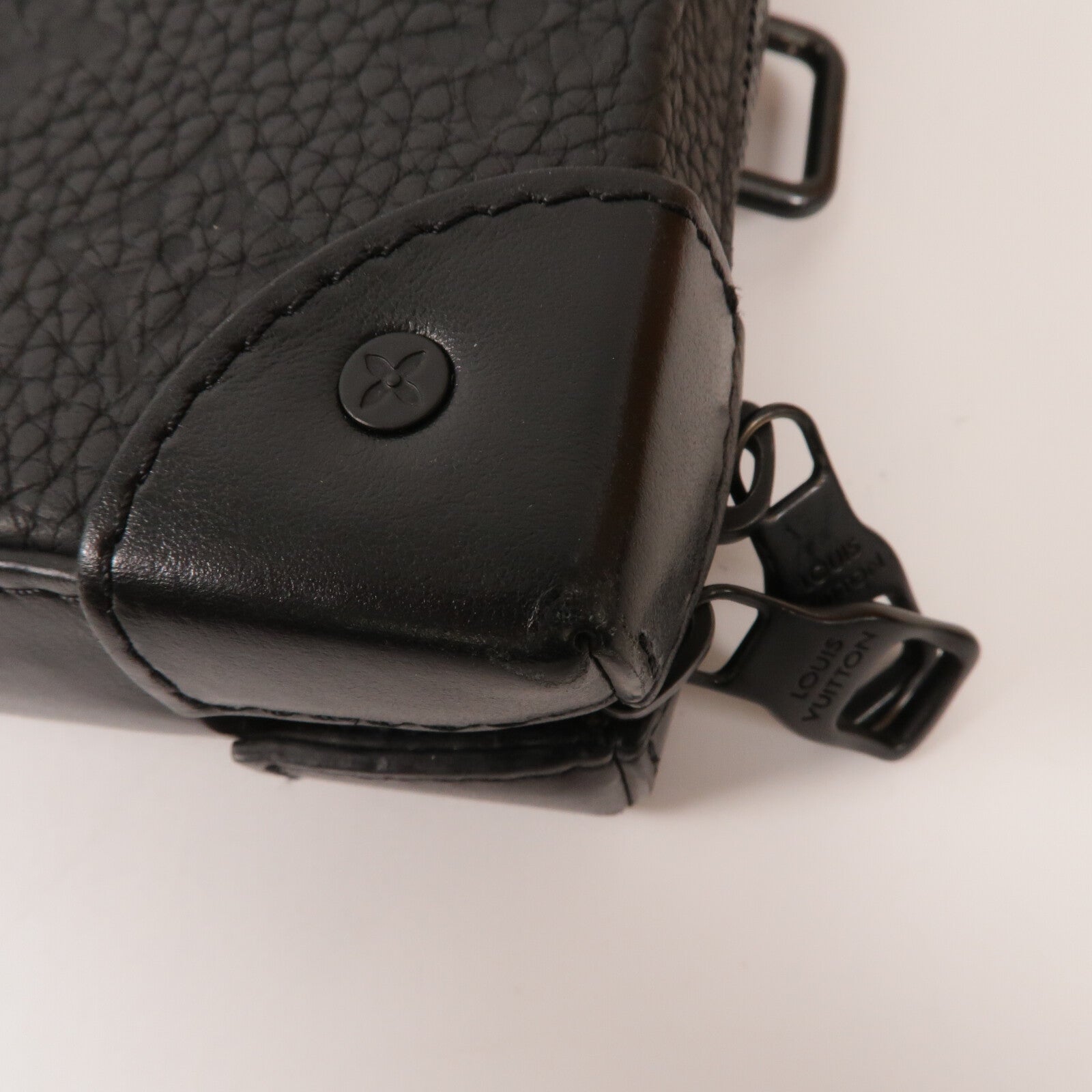 LOUIS VUITTON Monogram Taurillon Soft Trunk Wallet肩背袋