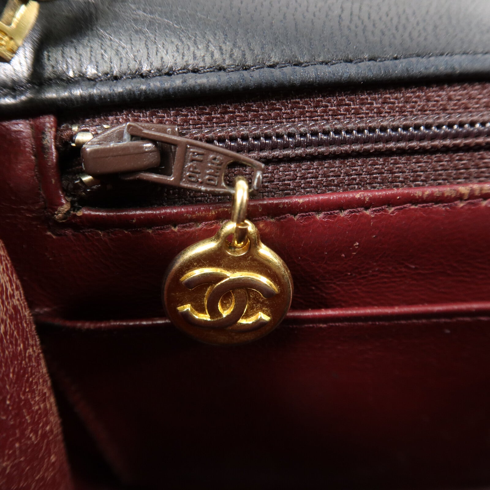 CHANEL 羊皮皮革Vintage Chain Shoulder鏈帶肩背袋