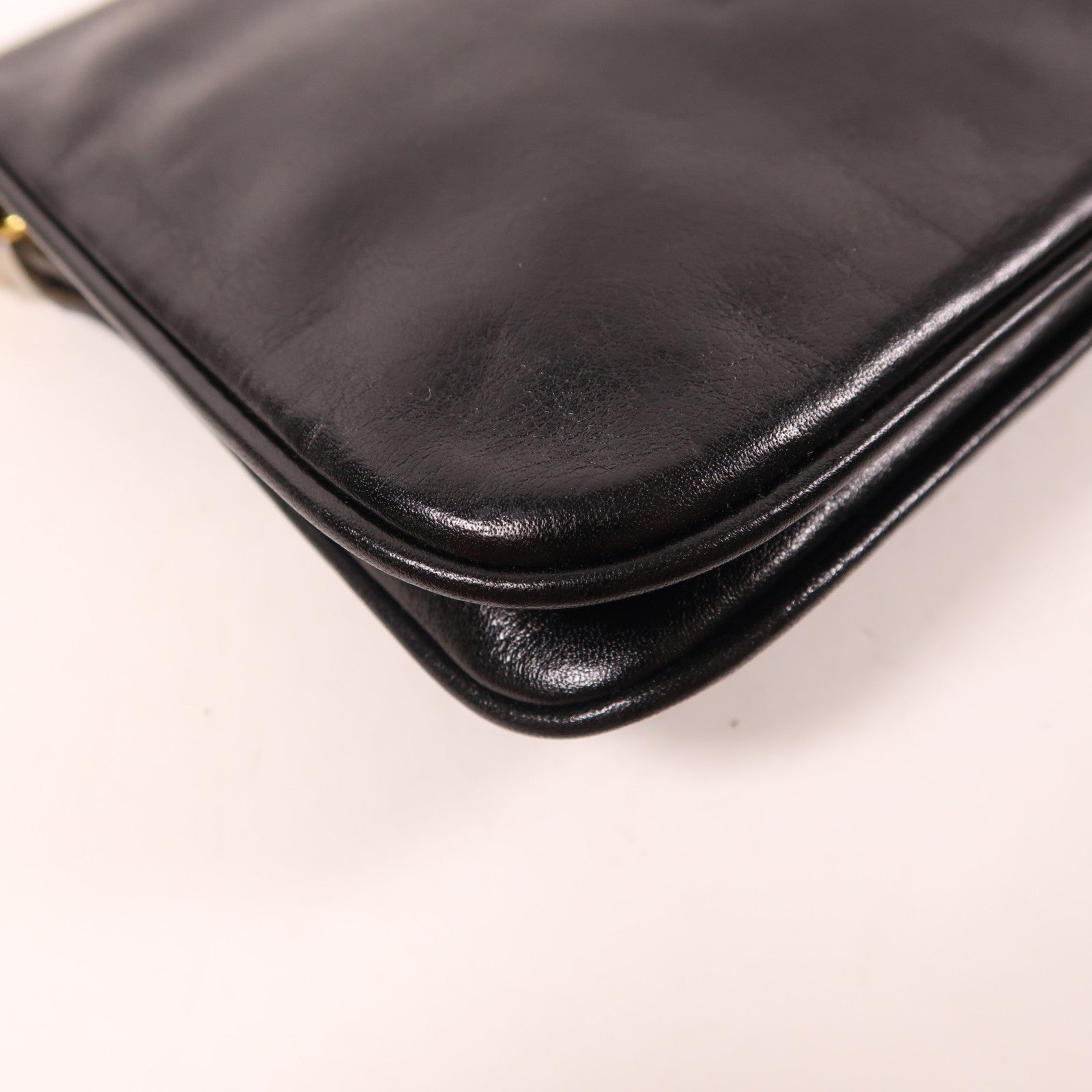 【激減優惠】牛皮皮革Reva Clutch金扣鏈帶肩背袋