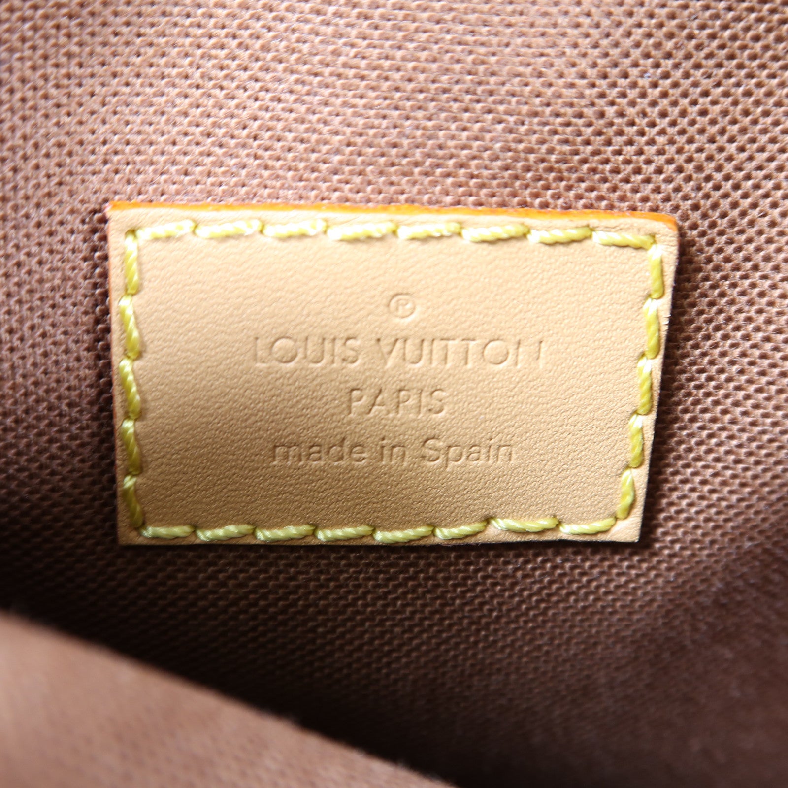 LOUIS VUITTON Monogram Fold Me Pouch金扣肩背袋啡色