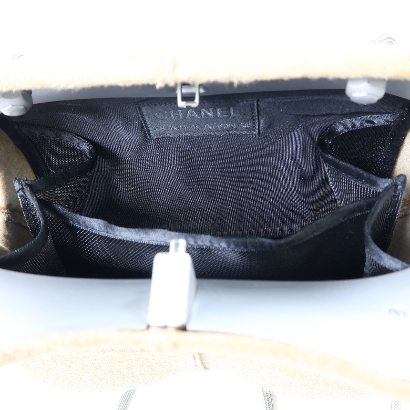 CHANEL 【激減優惠】布料Hip bag coco mark 5th銀扣肩背袋米色