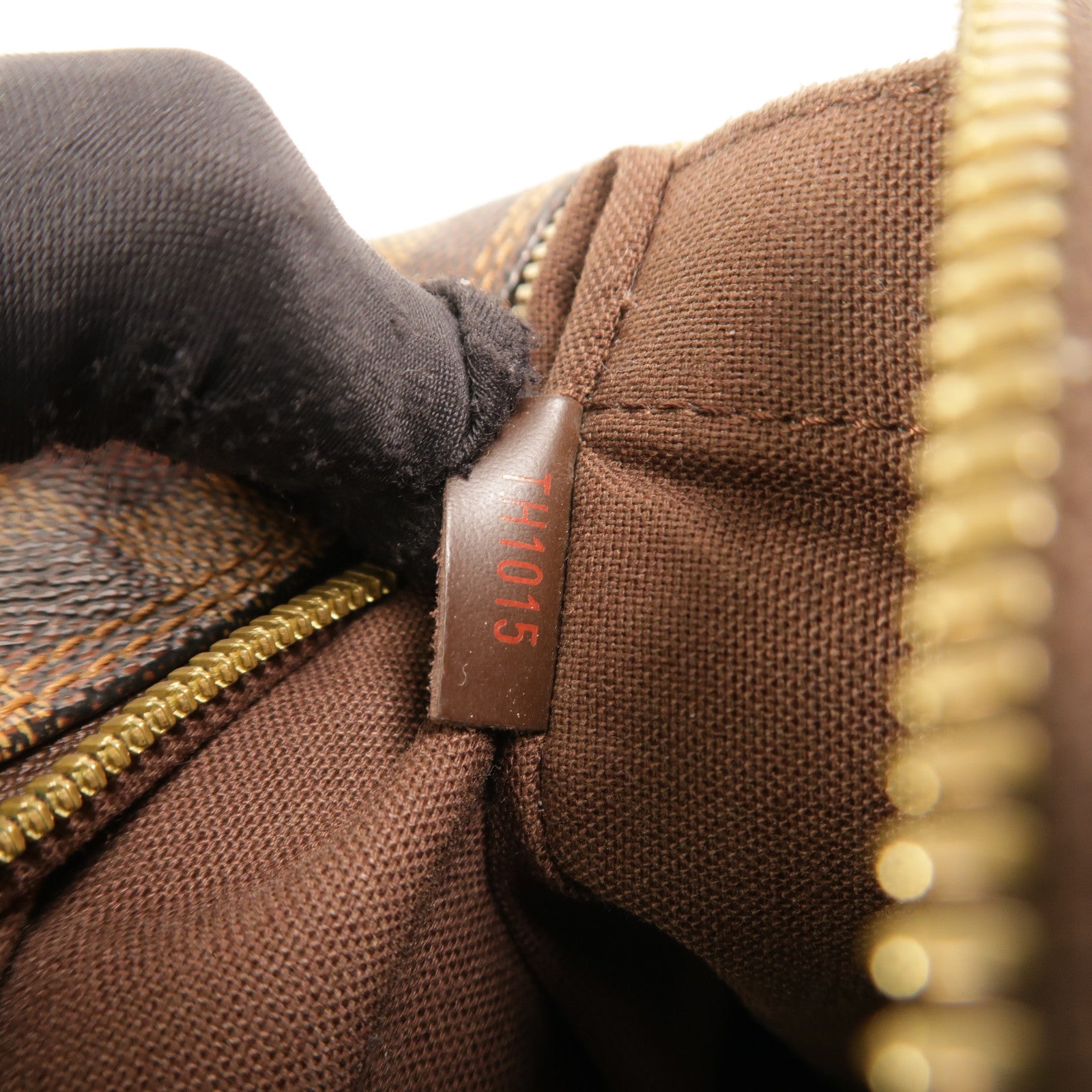 LOUIS VUITTON Damier Naviglio肩背袋