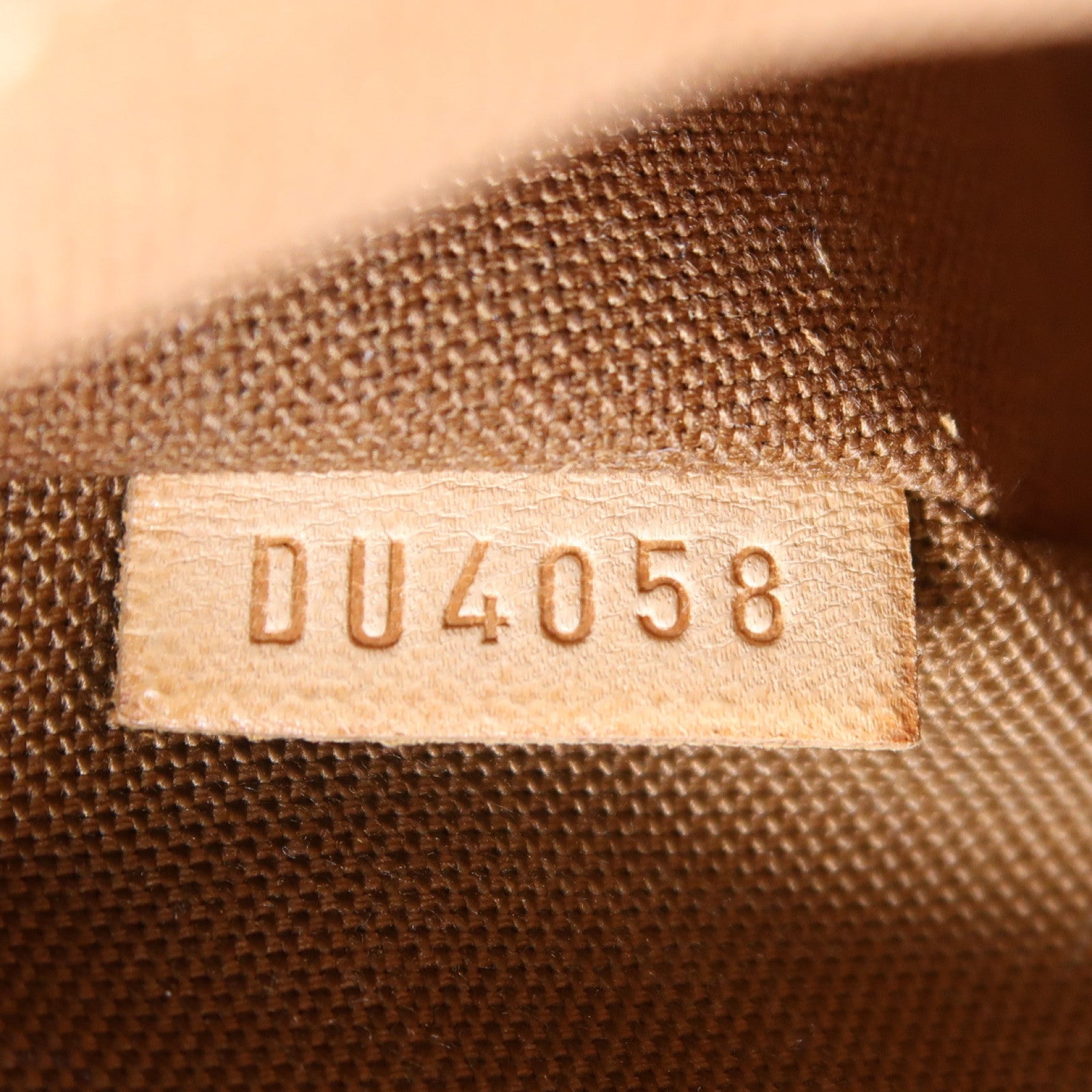 LOUIS VUITTON Monogram Cabas Beaubourg金扣肩背袋啡色