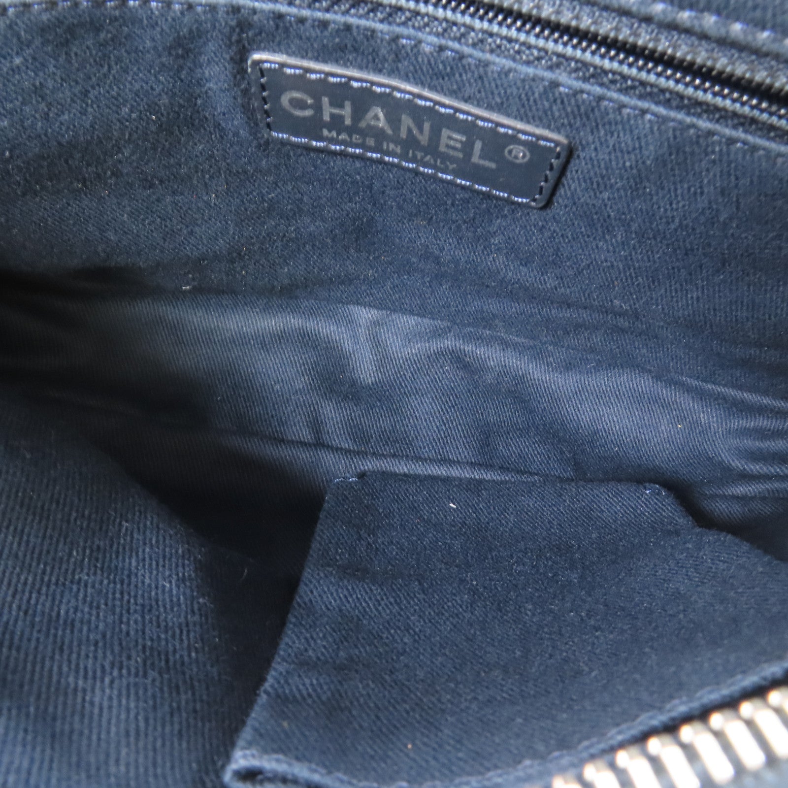 CHANEL 牛皮皮革Chain Shoulder銀扣鏈帶肩背袋