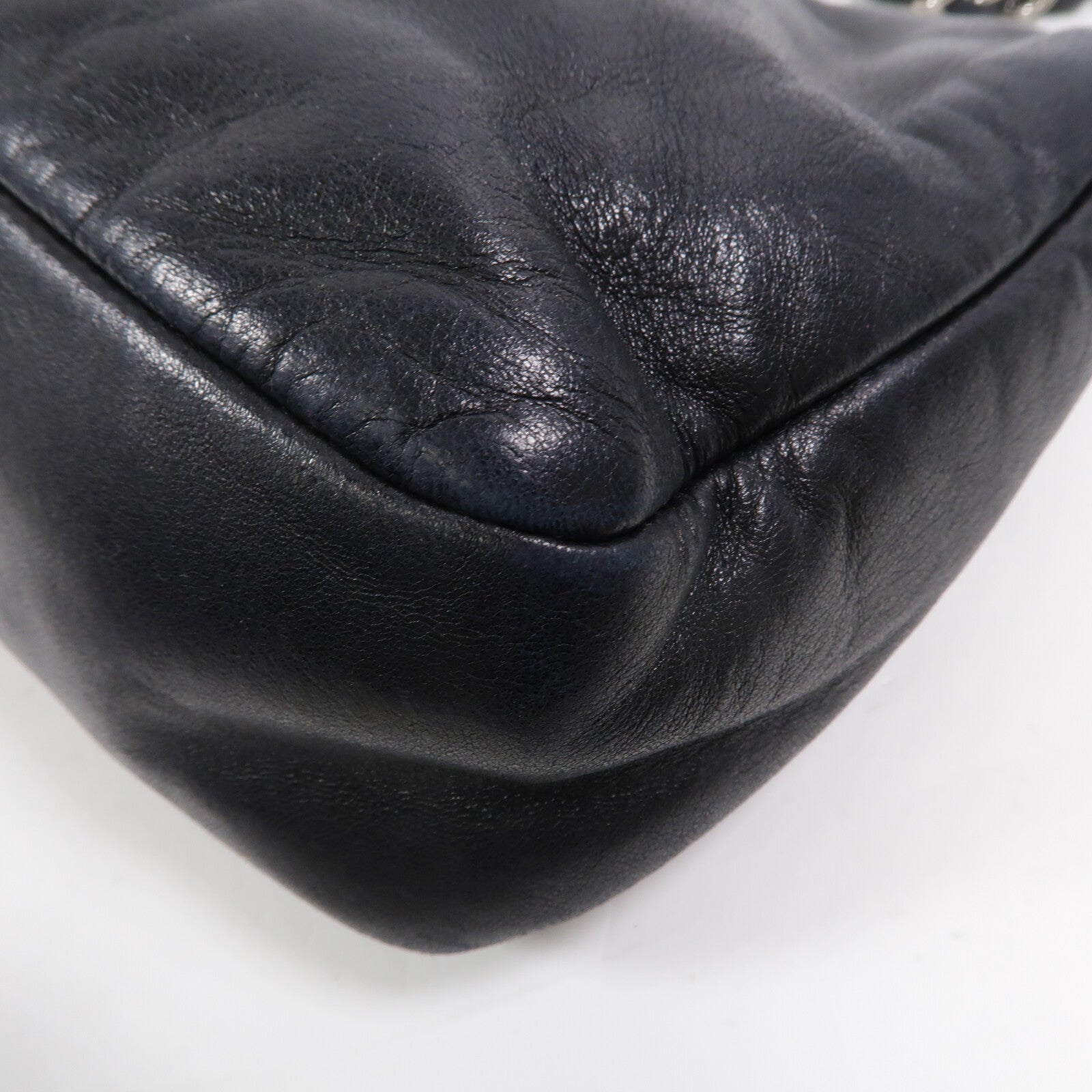 CHANEL 羊皮皮革Bobon Bag鏈帶肩背袋