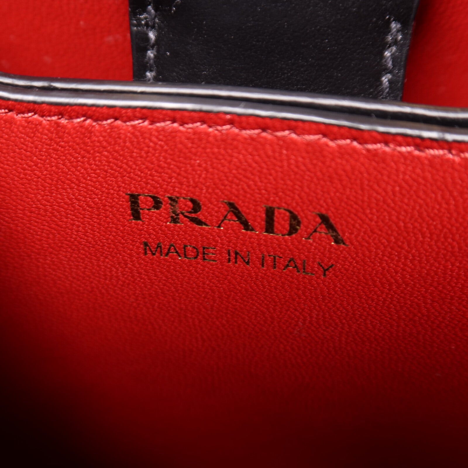 PRADA 牛皮皮革Secchiello In Pelle手挽肩背兩用袋