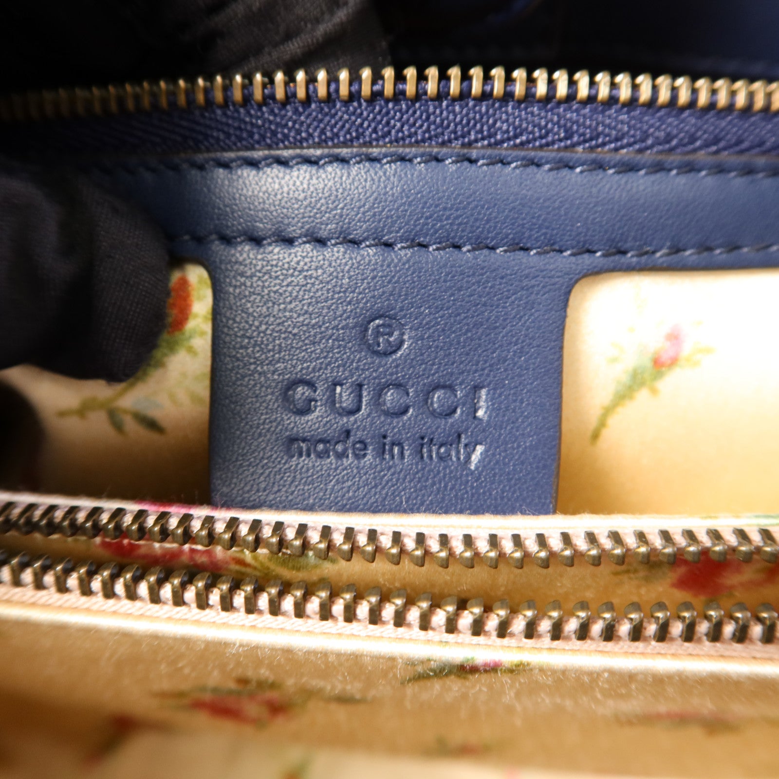 GUCCI 牛仔布Marmont Matelasse金扣手挽肩背兩用袋