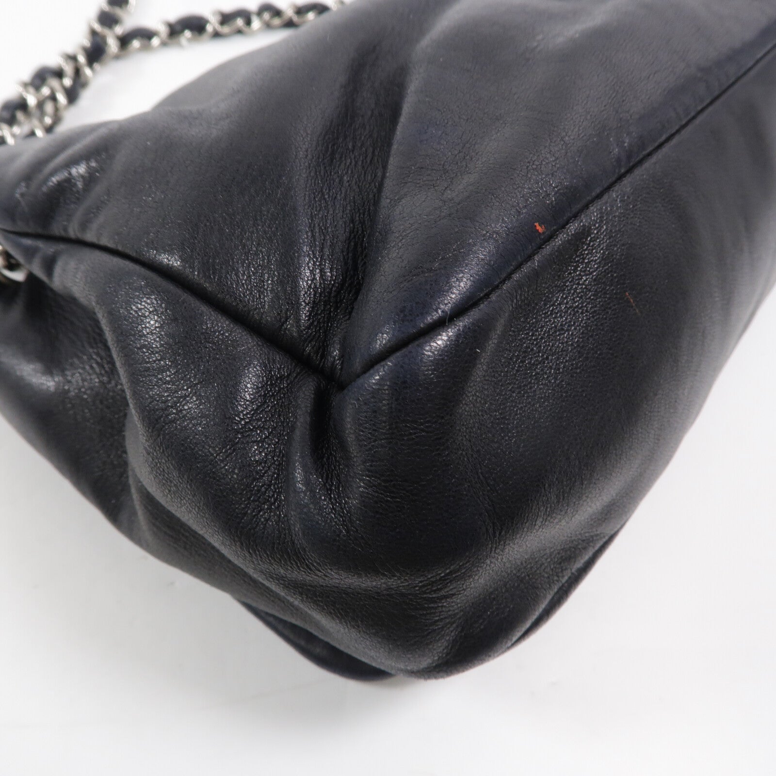 CHANEL 羊皮皮革Bobon Bag鏈帶肩背袋