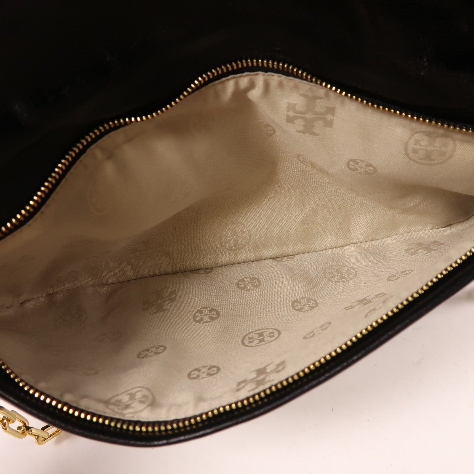 【激減優惠】牛皮皮革Reva Clutch金扣鏈帶肩背袋