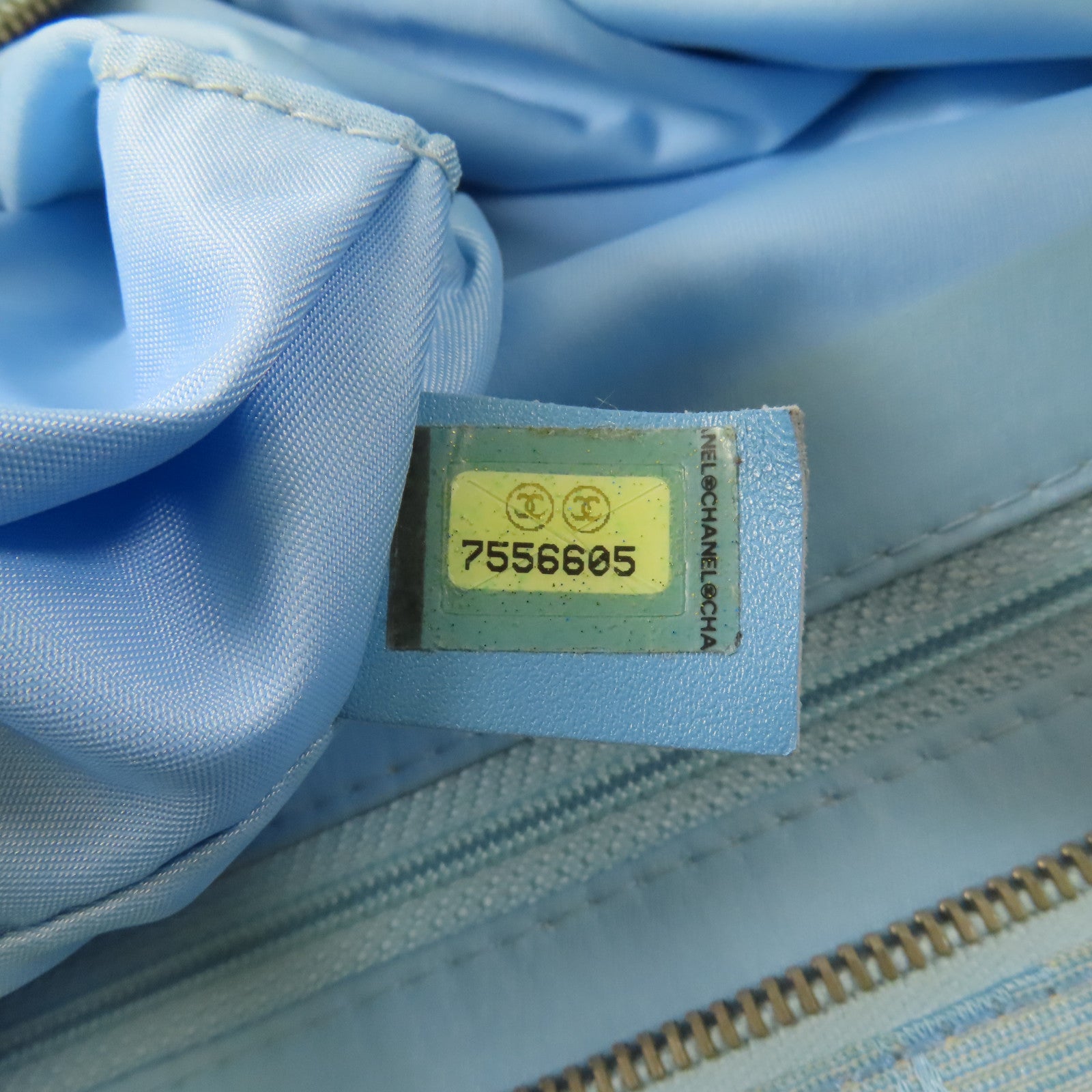 CHANEL 尼龍New Travel Line Tote銀扣手挽袋