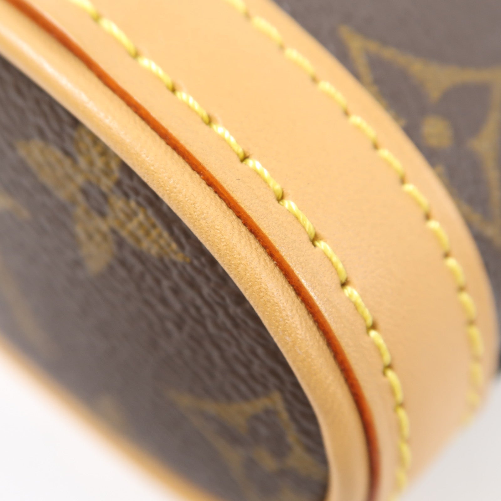 LOUIS VUITTON Monogram Fold Me Pouch金扣肩背袋啡色