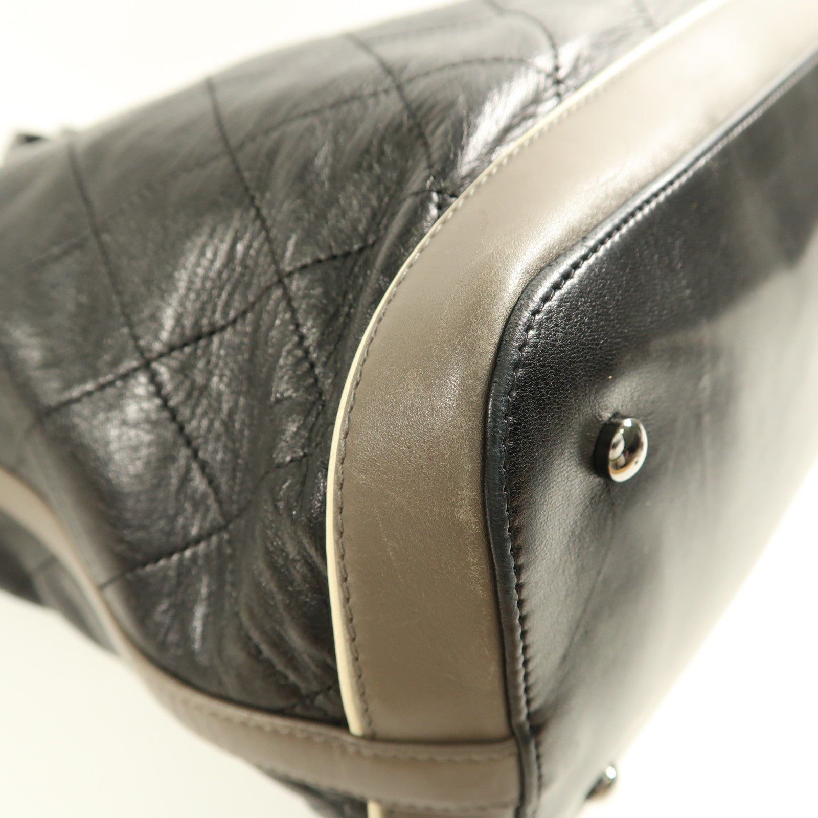 CHANEL 牛皮皮革Handbag銀扣手挽袋