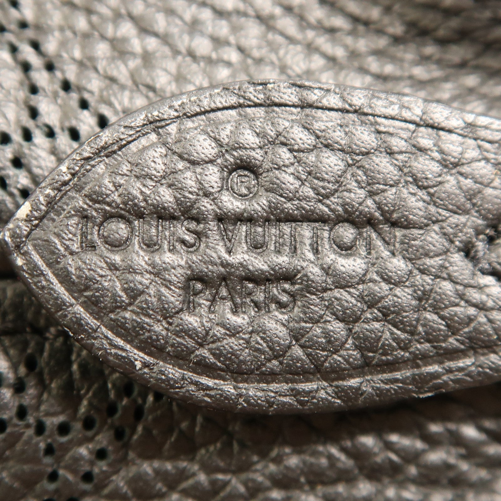 LOUIS VUITTON Mahina Bella銀扣手挽肩背兩用袋