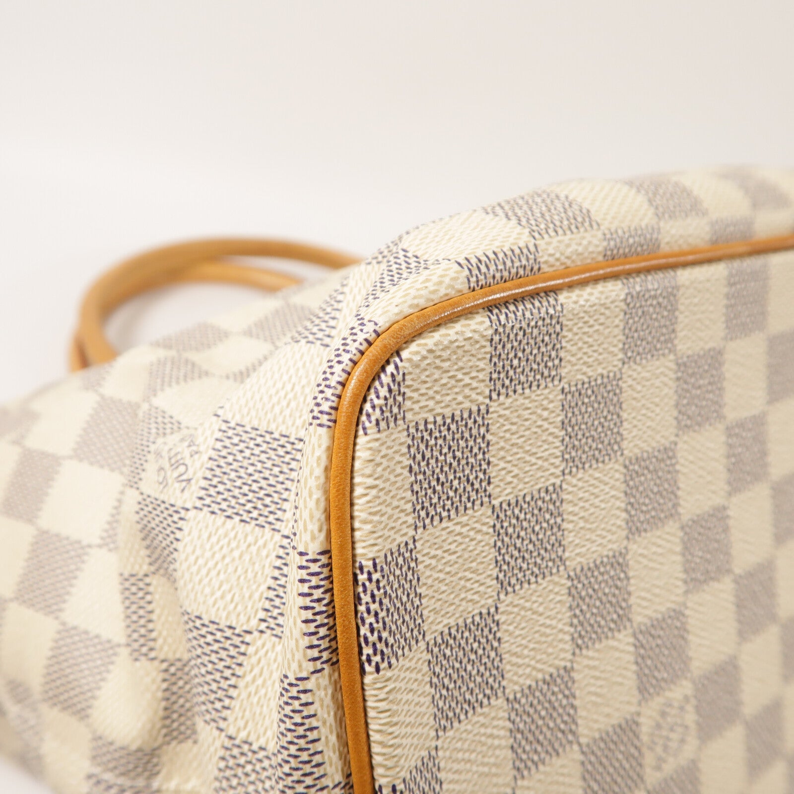 LOUIS VUITTON Damier Azur Saleya MM金扣肩背袋