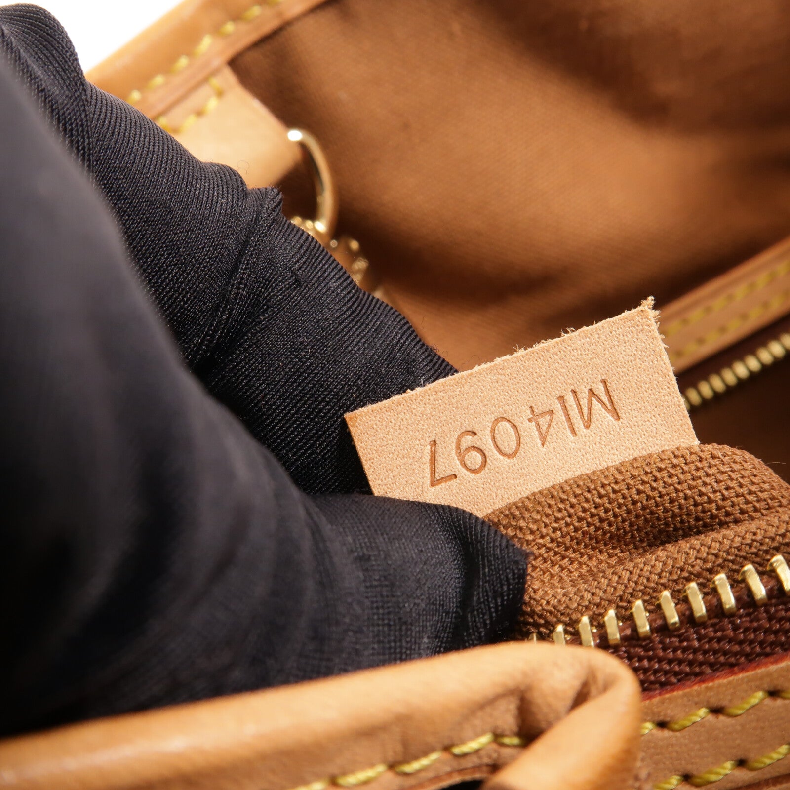 LOUIS VUITTON Monogram Batignolles肩背袋