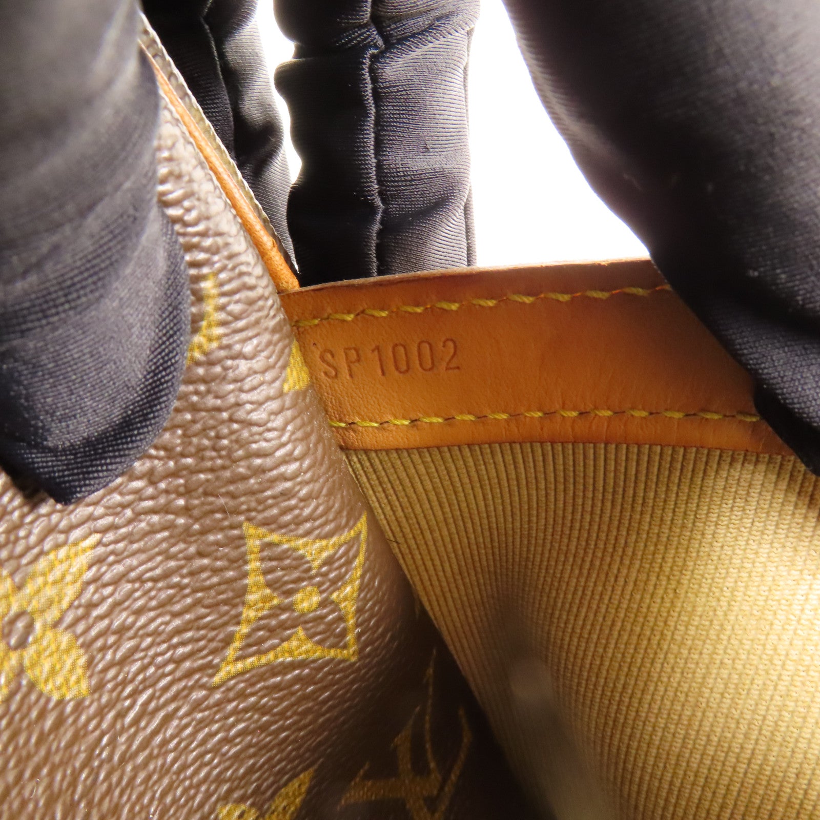 LOUIS VUITTON Monogram Reporter GM金扣肩背袋