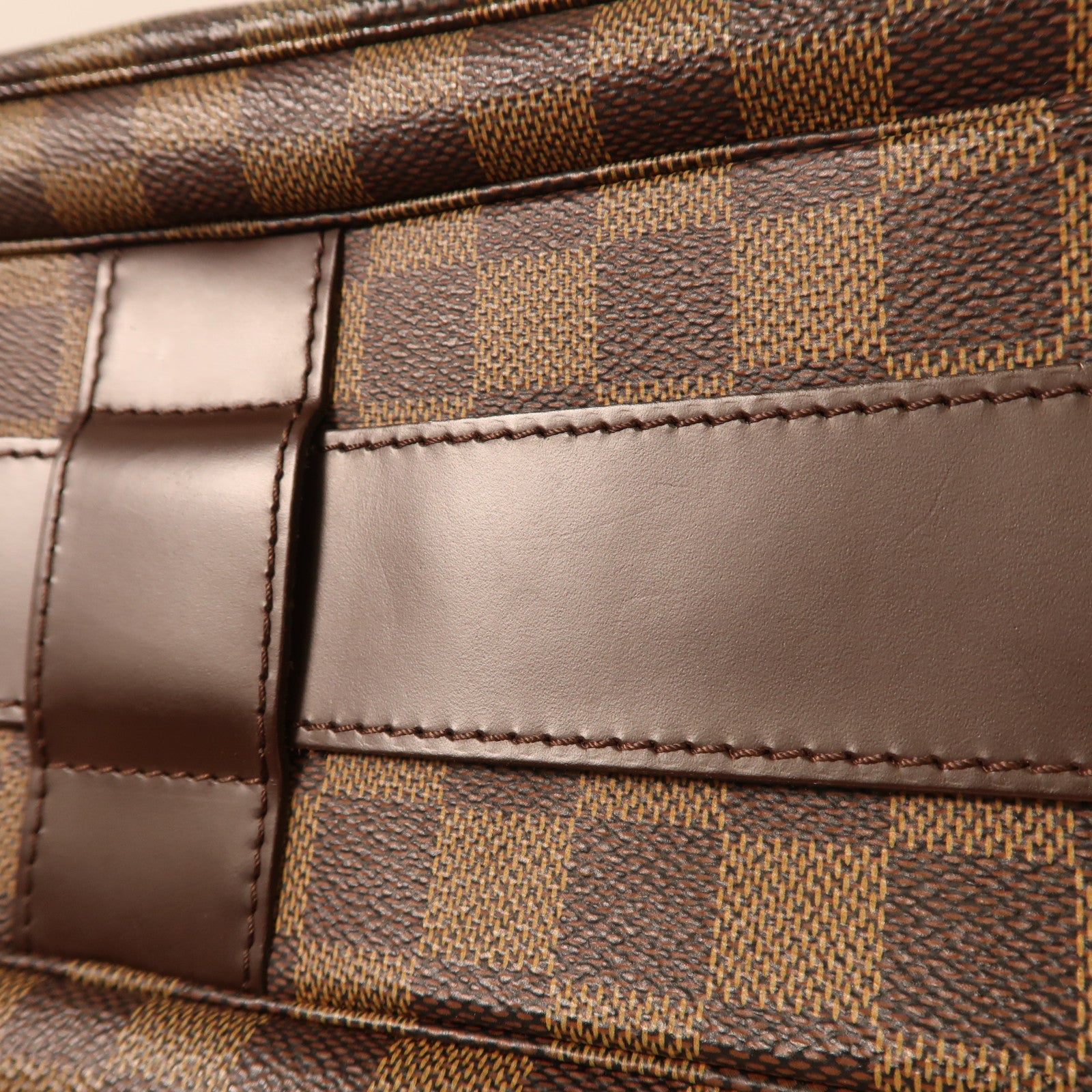 LOUIS VUITTON Damier Naviglio金扣肩背袋啡色